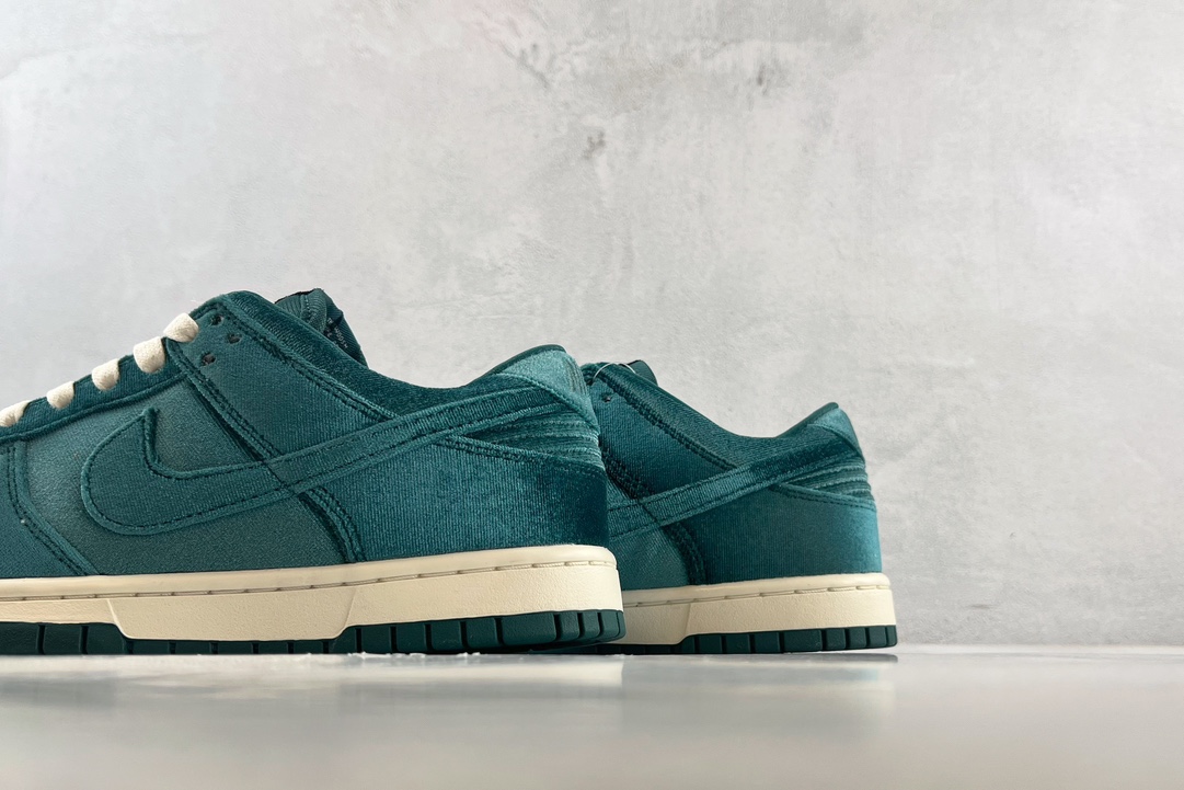 Nike Dunk Low ”Atomic Teal” 天鹅绒 绿色 DZ5224-300