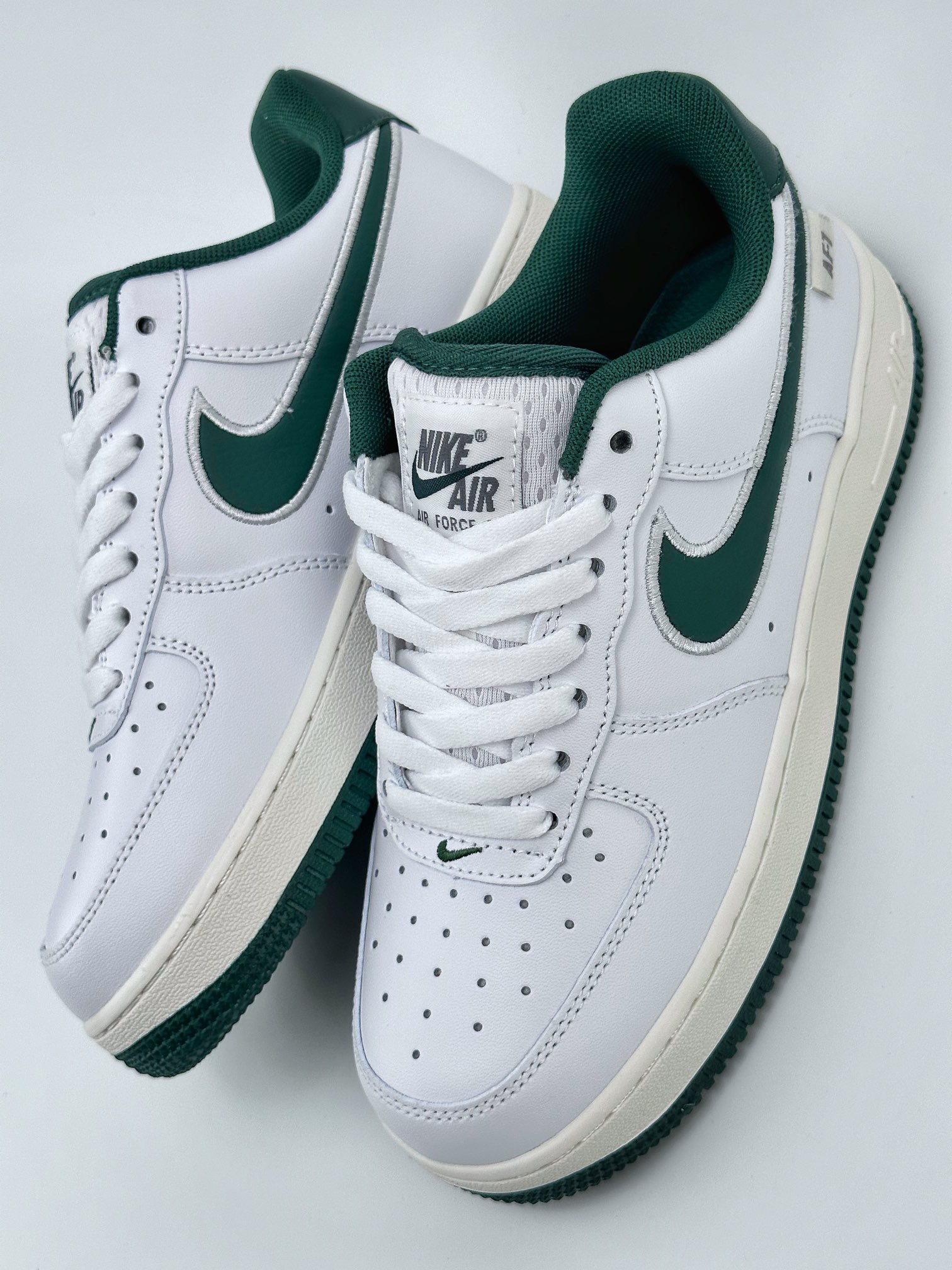 Nike Air Force 1 Low 07 FV0392-100