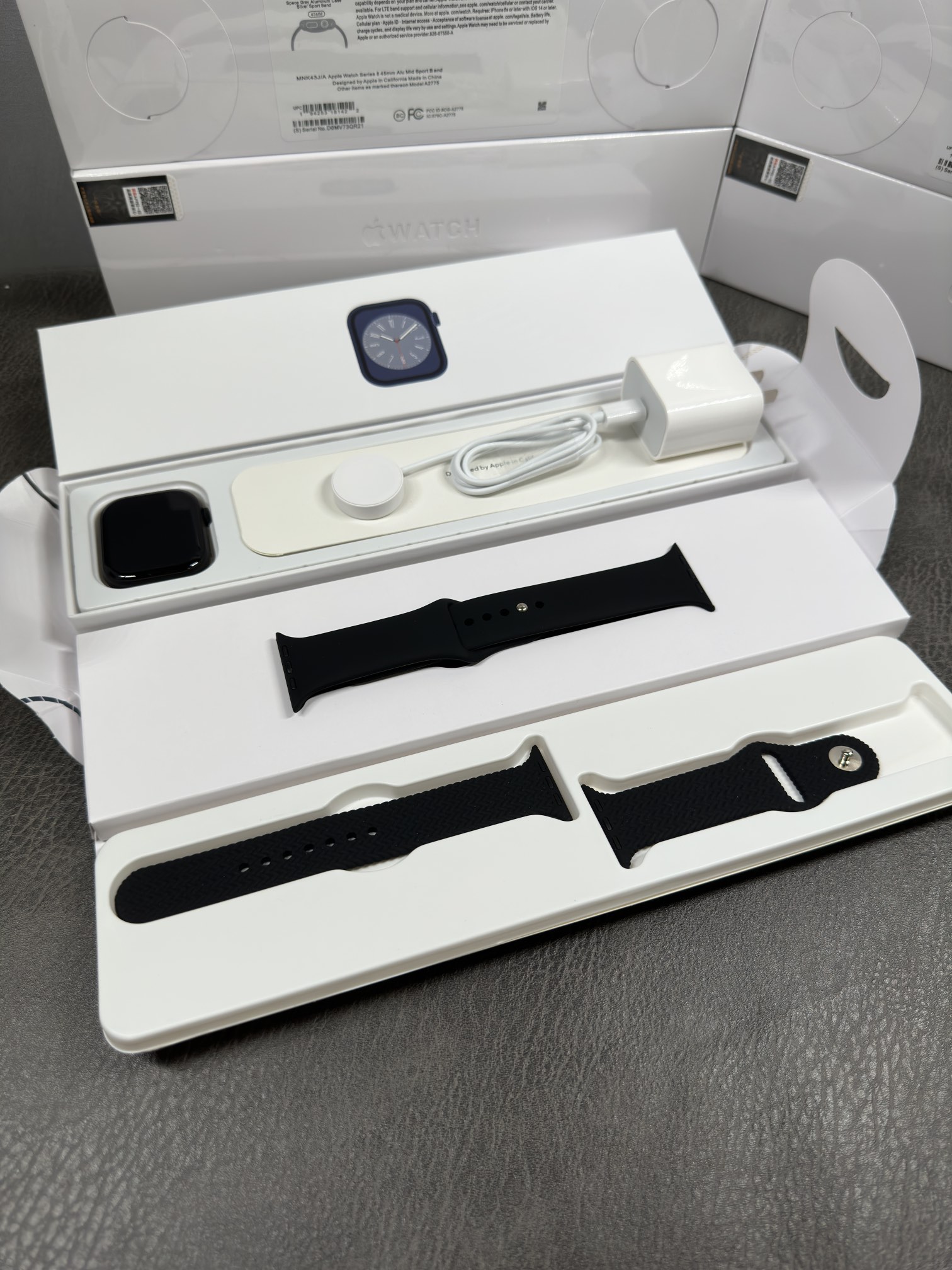 💰250
苹果Apple Watch Series8智能手表 京东旗舰版❗
表盘颜色:⚫️磨砂黑️
独家开模1:1复刻 市面复刻最屌京东版 ❗️
1:1开模复刻版本 上手真正看不出假💯
45MM表盘 午夜黑铝金属表壳
背后卡扣设计 通用原装表带❗️
2.02寸AMOLED全新3D曲面屏
485*520超高清分辨率 视觉盛宴 操作流畅不卡顿💯
标配清单:手表➕标配表带➕额外赠送表带(可选)➕无线充电器➕快充头➕说明书➕原装包装
售后:无佩戴痕迹 不刮花 不磨损 手表机身膜不撕 包装齐全不损坏 15天内可退换、机芯保修三个月(进水、人为除外)‼️‼️