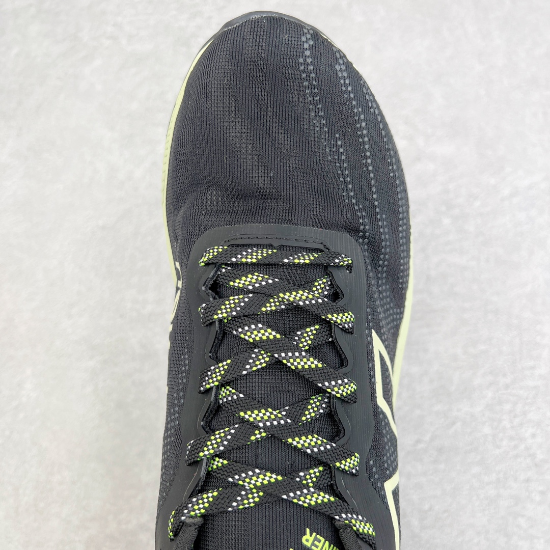 图片[4]-＃C版 New Balance FuelCell SuperComp Trainer V2 新百伦NB康普训练V2系列超轻量化低帮休闲运动慢跑鞋 MRCXLG3 New Balance 将能量回收技术的比赛感觉带入一双高军训练鞋 新款 FuelCell SuperComp Trainer v2 的设计旨在外观、手感和性能不同 在这一新的能源弧技术中 采用拱形碳纤维板夹在两层 FuelCell 缓冲之间 穿过鞋子中间留有一个空心通道 每次脚步时 板都平成空隙 并在重新塑造时返回能量 创造出高反弹的推进感 尺码：36 37 37.5 38 38.5 39.5 40 40.5 41.5 42 42.5 43 44 45-选品中心