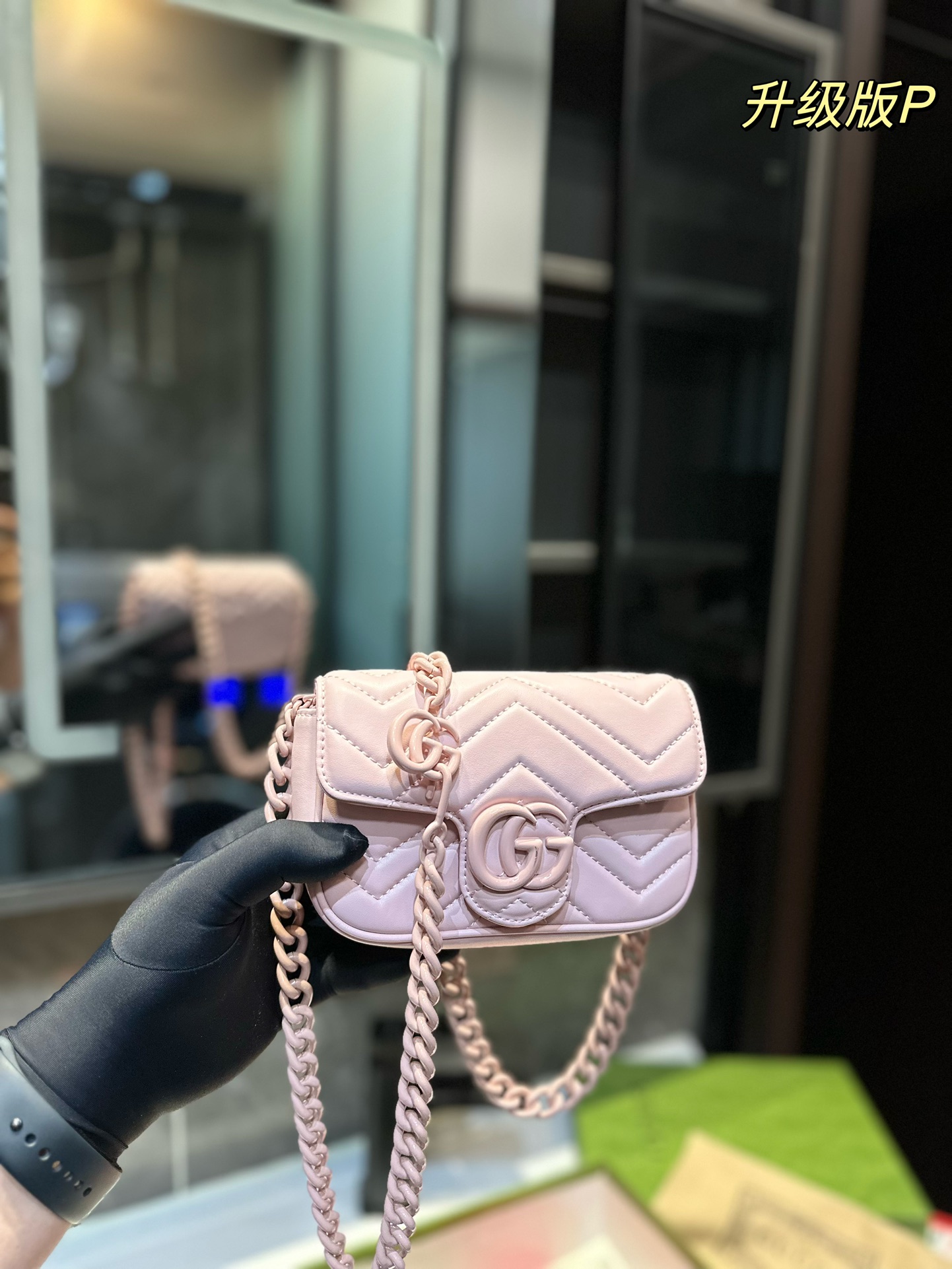 Gucci Marmont Kup replikę
 Mini