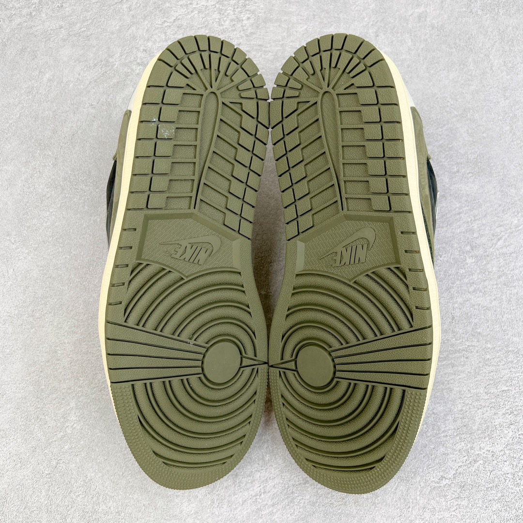 图片[9]-＃LJ渠道版 Travis Scott x Air Jordan AJ1 Low OG SP TS联名白黑绿倒钩低帮 DZ4137-106 原盒原配 原厂拉帮工艺 针距密度一致 全新升级网板中底 原楦原纸板开发 后跟弧度收口自然不对折 极致一眼正品既视感 原厂皮料 进口玻璃冲刀皮料裁剪零毛边 承诺百分百一致原鞋 全鞋电脑针车工艺 鞋面清洁度最高QC检验标准 控制溢胶 原厂电绣工艺 鞋标鞋盒、防尘纸 均采购来自原厂 尺码：36 36.5 37.5 38 38.5 39 40 40.5 41 42 42.5 43 44 44.5 45 46 47.5-选品中心