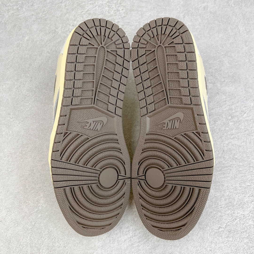 图片[9]-＃LJ渠道版 Travis Scott x Air Jordan AJ1 Low OG SP TS联名白棕倒钩低帮 DM7866-162 原盒原配 原厂拉帮工艺 针距密度一致 全新升级网板中底 原楦原纸板开发 后跟弧度收口自然不对折 极致一眼正品既视感 原厂皮料 进口玻璃冲刀皮料裁剪零毛边 承诺百分百一致原鞋 全鞋电脑针车工艺 鞋面清洁度最高QC检验标准 控制溢胶 原厂电绣工艺 鞋标鞋盒、防尘纸 均采购来自原厂 尺码：36 36.5 37.5 38 38.5 39 40 40.5 41 42 42.5 43 44 44.5 45 46 47.5-选品中心