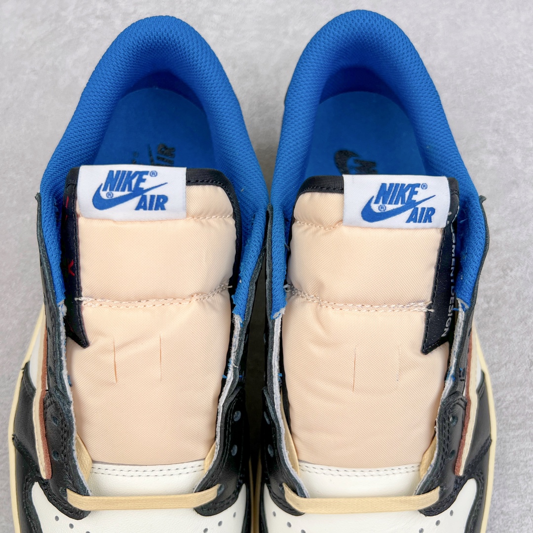 图片[7]-＃LJ渠道版 Travis Scott x Fragment x Air Jordan AJ1 Low OG SP 三方联名闪电倒钩低帮 DM7866-140 原盒原配 原厂拉帮工艺 针距密度一致 全新升级网板中底 原楦原纸板开发 后跟弧度收口自然不对折 极致一眼正品既视感 原厂皮料 进口玻璃冲刀皮料裁剪零毛边 承诺百分百一致原鞋 全鞋电脑针车工艺 鞋面清洁度最高QC检验标准 控制溢胶 原厂电绣工艺 鞋标鞋盒、防尘纸 均采购来自原厂 尺码：36 36.5 37.5 38 38.5 39 40 40.5 41 42 42.5 43 44 44.5 45 46 47.5-选品中心
