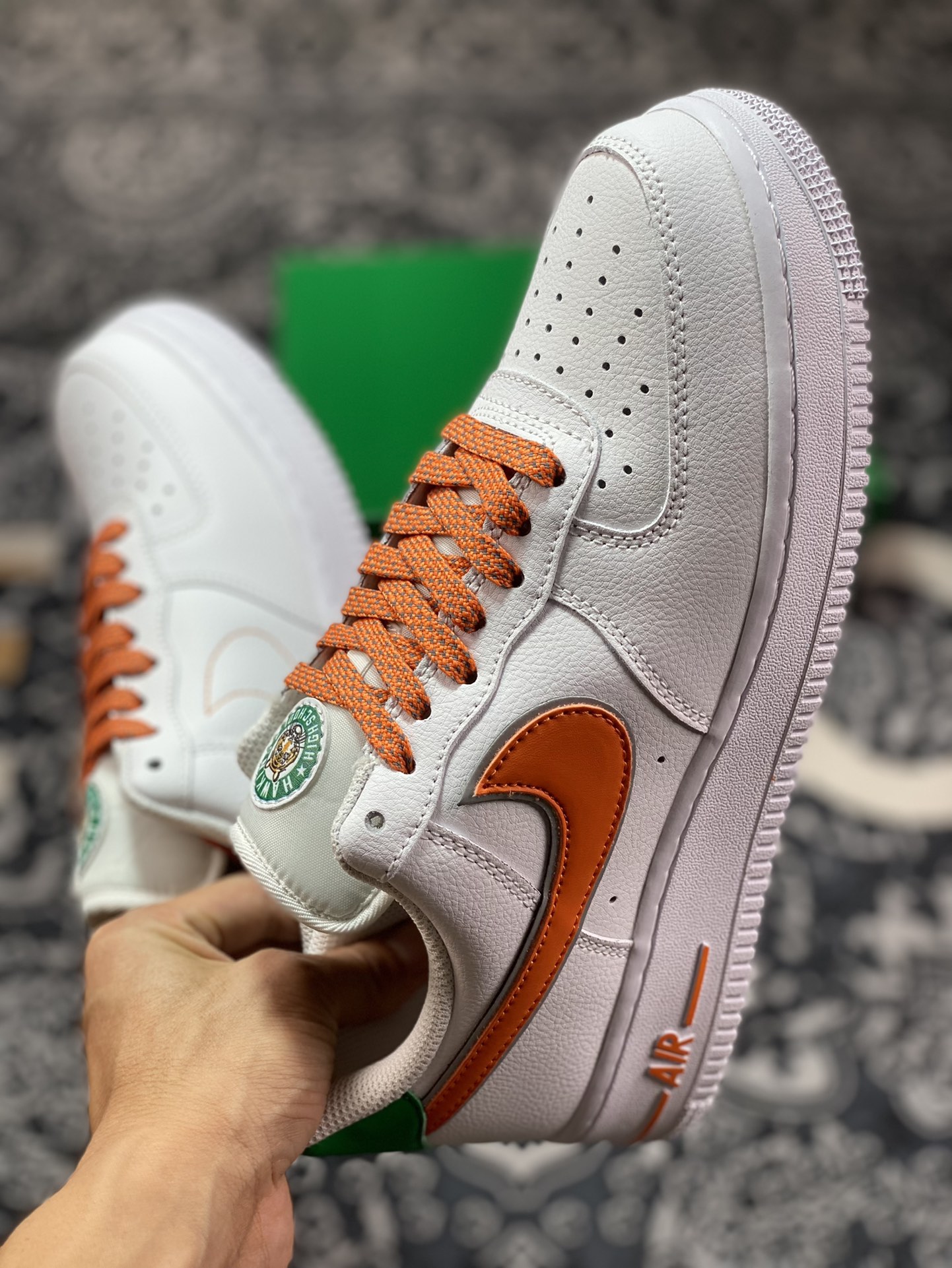 Nike Air Force 1 Low '07 Low Leather”Hawkins High” Air Force One Sneakers ”Leather White Dark Green Orange Red School Badge” CU9225-600