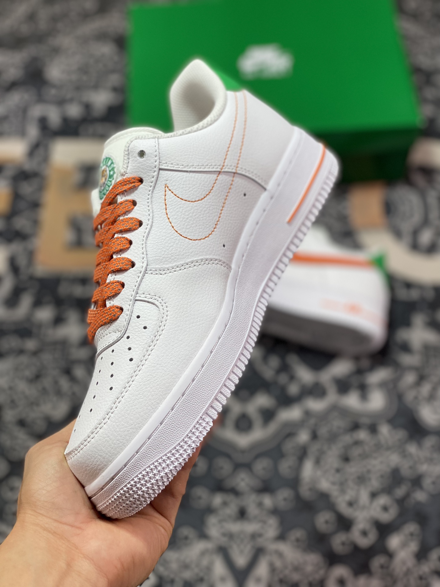 Nike Air Force 1 Low '07 Low Leather”Hawkins High” Air Force One Sneakers ”Leather White Dark Green Orange Red School Badge” CU9225-600