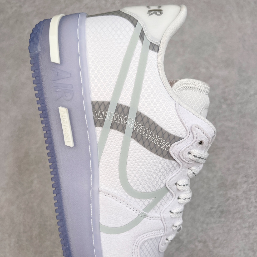 图片[6]-零售💰310 ＃LJ渠道版 NK Air Force 1 React QS Light Bone 空军一号解构冰蓝冰块🧊 CQ8879-100 原厂大底唯一正确卡色 韩国进口网纱 React缓震鞋垫 裸眼3D织唛标后跟标工艺 全鞋电脑针车 工整有序 原厂港宝加持完美还原灵魂版型 原盒原配从里到外百分百还原 白色鞋身搭配浅蓝色水晶底 内置react鞋垫 取消了sole气垫 鞋面采用尼龙材质和绒面革材质拼接打造 侧身Swoosh logo极具OW风格 整体样式简洁高级 全鞋线条3M反光显著 Size：35.5 36 36.5 37.5 38 38.5 39 40 40.5 41 42 42.5 43 44 44.5 45  编码：by3936010-运动鞋