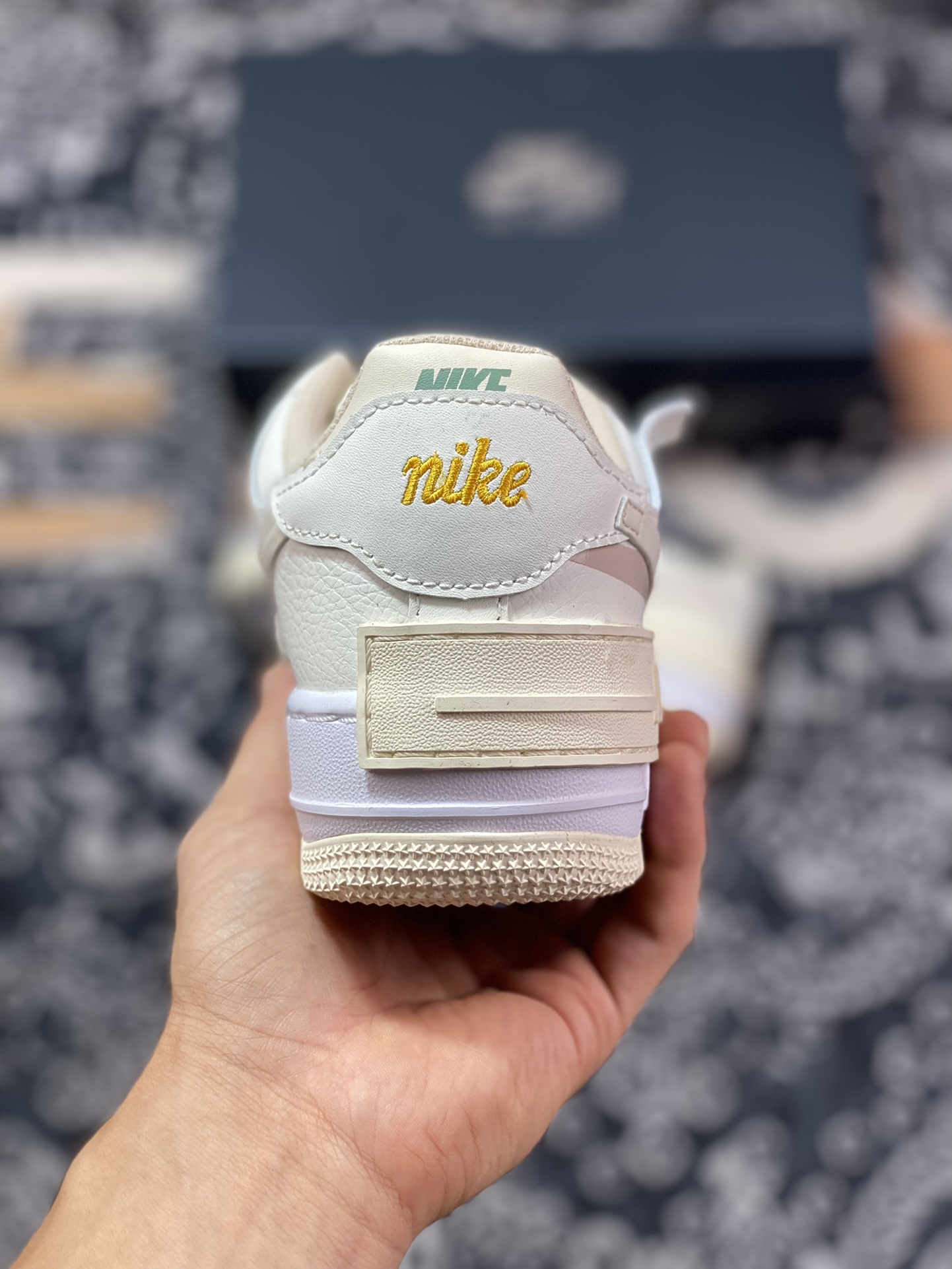 Nike WMNS Air Force 1 Shadow ”Light Tan” Air Force One Sneakers ”Light Yellow Milk Tea” FQ6871-111