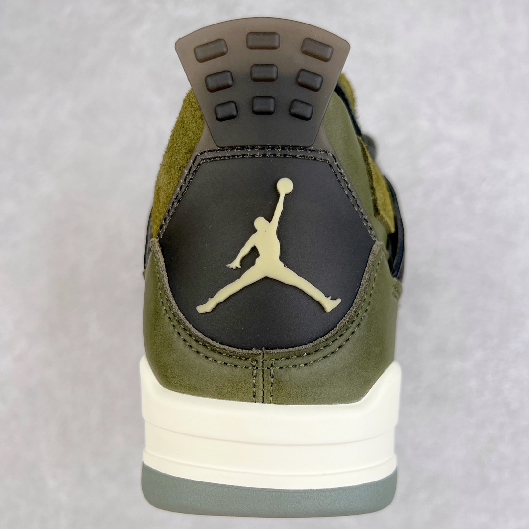 图片[8]-零售💰260 ＃KZ神版福利回馈‼Air Jordan AJ4 Retro \”Olive Canvas\” 军绿色 FB9927-200 全方位可对比原鞋 高频立体麂皮网格 PU鞋垫 纸团支撑物 鞋扣 大面 领口 眼片 四部位皮料均为不同纹理咖色 独家外贸特供尺码含 45.5 49.5 50.5 国内外口碑最好最推荐的产品 市场中端王者 亲自操刀耗时半年巨作 全套原纸板楦头开发 确保原汁原味 完美呈现四代版型 一比一鞋头弧度高度鞋身弧度 此版本只针对中端市场 皮料材质有所更替 其他数据细节工艺流程均保持一致 绝不口嗨 细节品控鞋型随意秒杀市面3XX 4XX 原厂TPU网格鞋带扣 正确内里网布 菱角分明不变形无多余毛边 柔软性质感一致于原鞋 市场唯一原厂鞋扣模具 背面可见隐藏注塑口 原厂织唛标 原厂飞人电绣工艺 尾指中部跳三针 独家绑鞋带手法 印刷中底布 四线拉帮 米色美纹纸贴合固定 进口港宝加持 后跟自然饱满 全鞋荧光划线卡点 追求极致完美 每一双都是工艺品 多重QC质检 超越公司货的品控标准 实实在在的免检产品 尺码：40 40.5 41 42 42.5 43 44 44.5 45 45.5 46 47.5 48.5 49.5 50.5 编码：by2936060-运动鞋