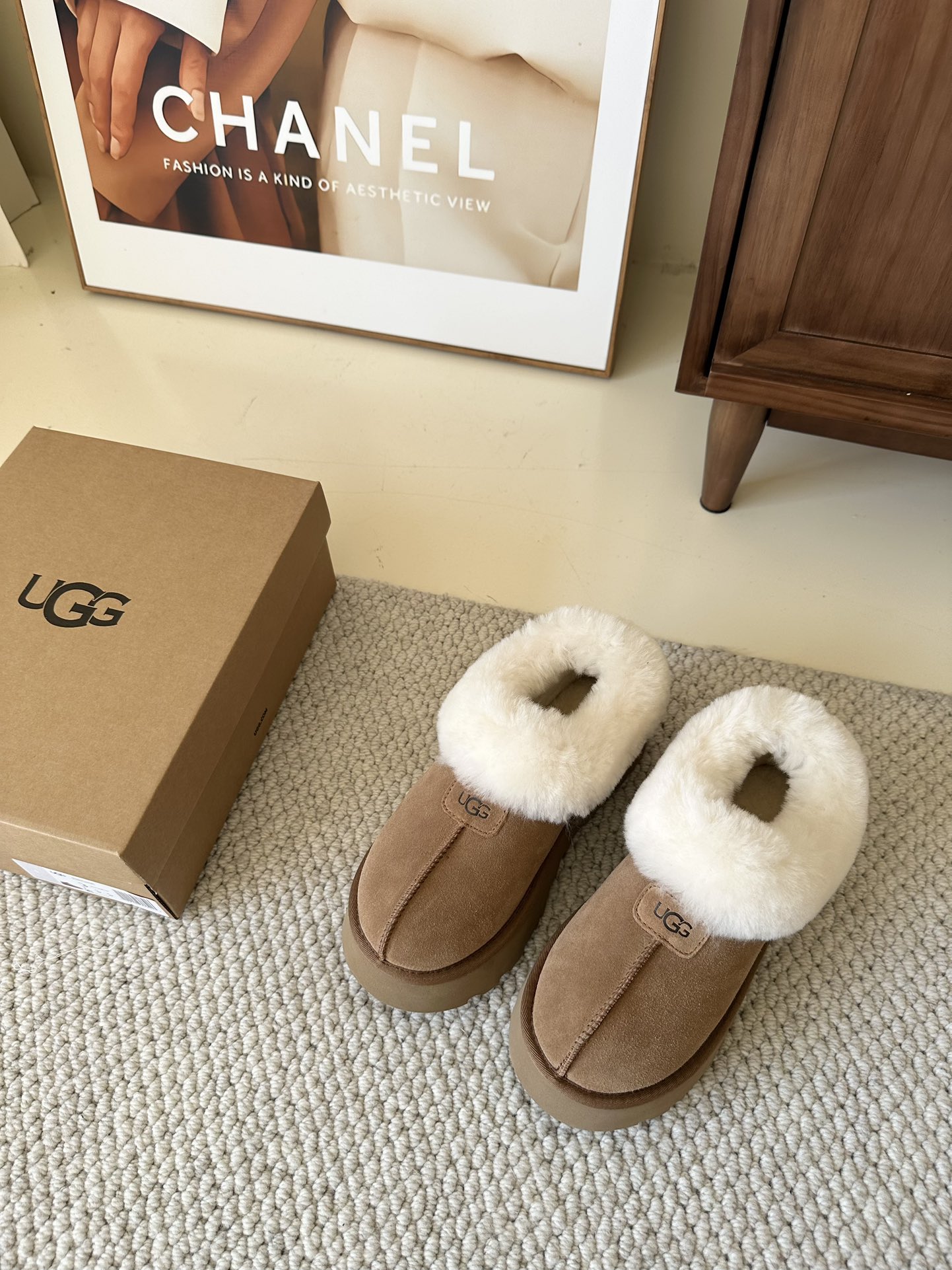 UGG.秋冬氛围感 厚底系列 塔次特羊毛的太软糯 温温柔柔风今年最新的厚底元素 妥妥拉长腿型隆丰A级皮毛