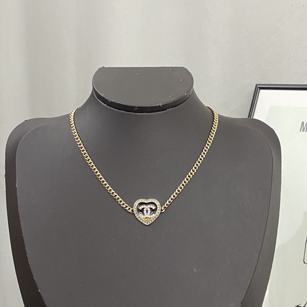 Chanel Jewelry Necklaces & Pendants Black Vintage