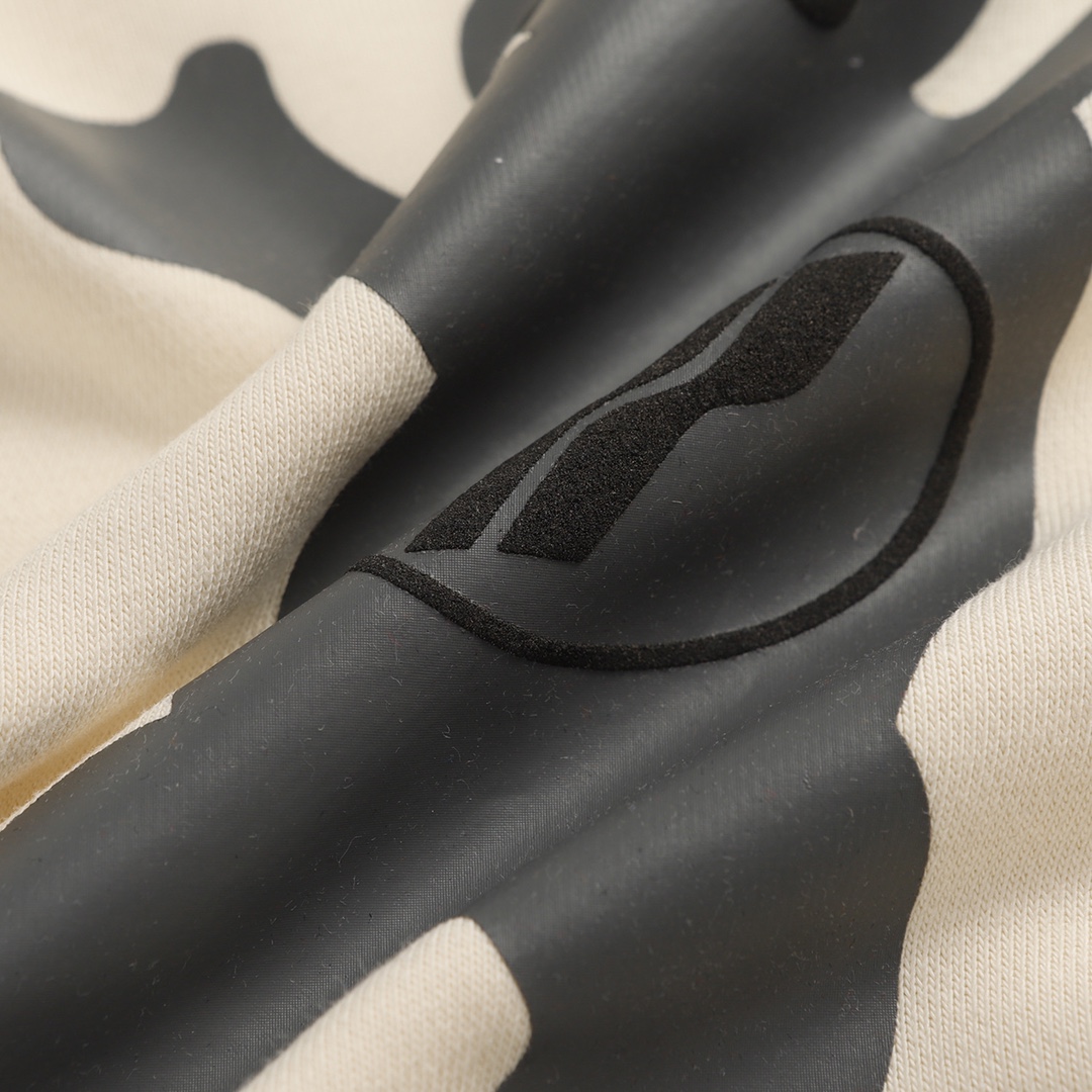 Custom Velvet Bear Stamped Hats with Unique Fabrics and Colors for All Sizes. - 图片 4