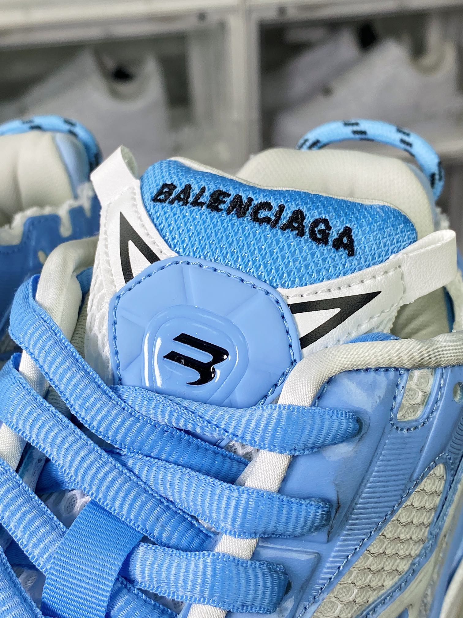 BALENCIAGA Runner Sneaker”Dark Grey/Black” jogging series low-top jogging shoes ”Deconstruction White and Blue” 677402 W3RB3 5901