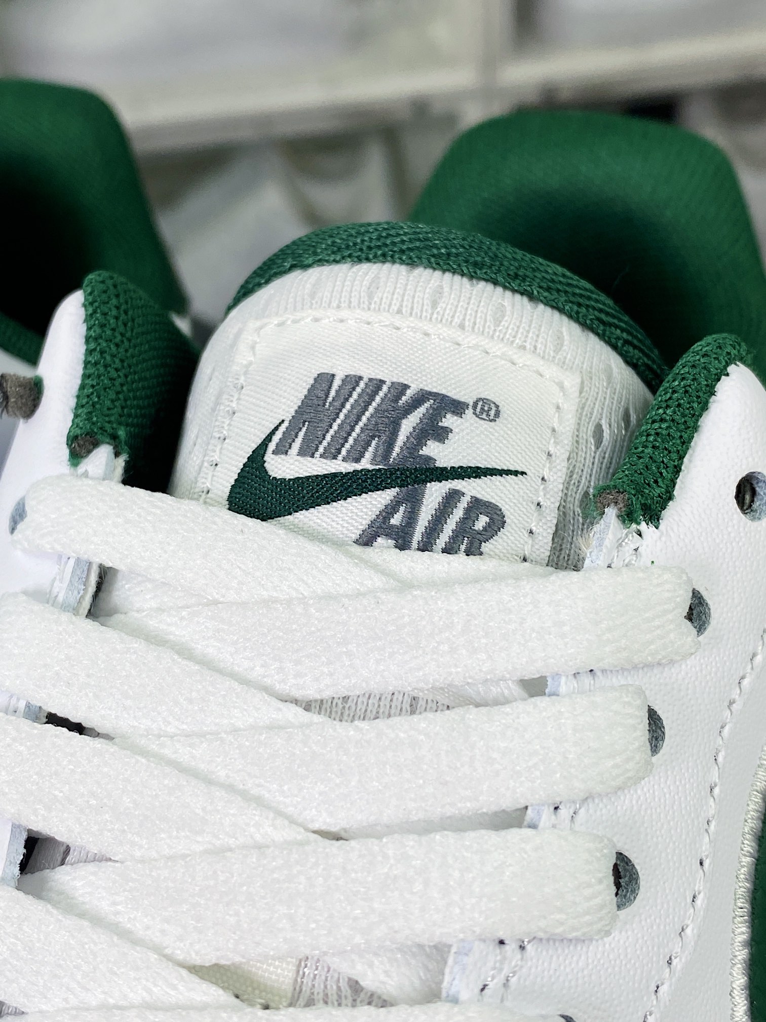 Air Force 1'07 Low”White Green” Air Force One Sneakers ”Leather White Forest Green Electric Embroidered Hook” FV0392-100