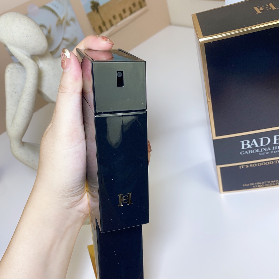 Carolina Herrera Bad Boy Eau de Toilette - 100ml, Aromatic Fragrance 4 i1691735125 4223 3