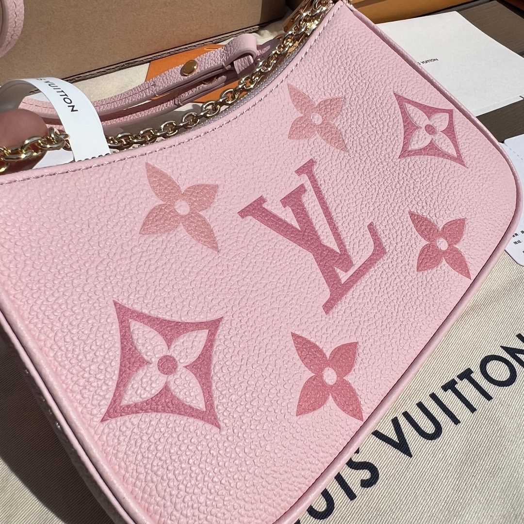 非市场普通货 进口皮料半钢五金 m80349尺寸:19×11.5×3cmLV渠道资源特供腋下包❗️本款E