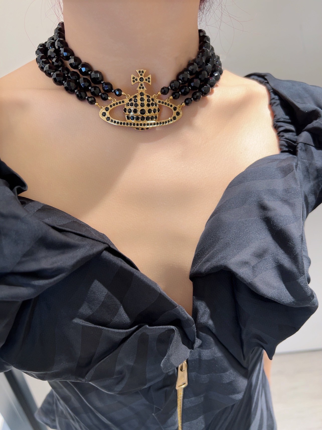 Vivienne Westwood 新品上架西太后黑玛瑙三层浮雕土星项链
