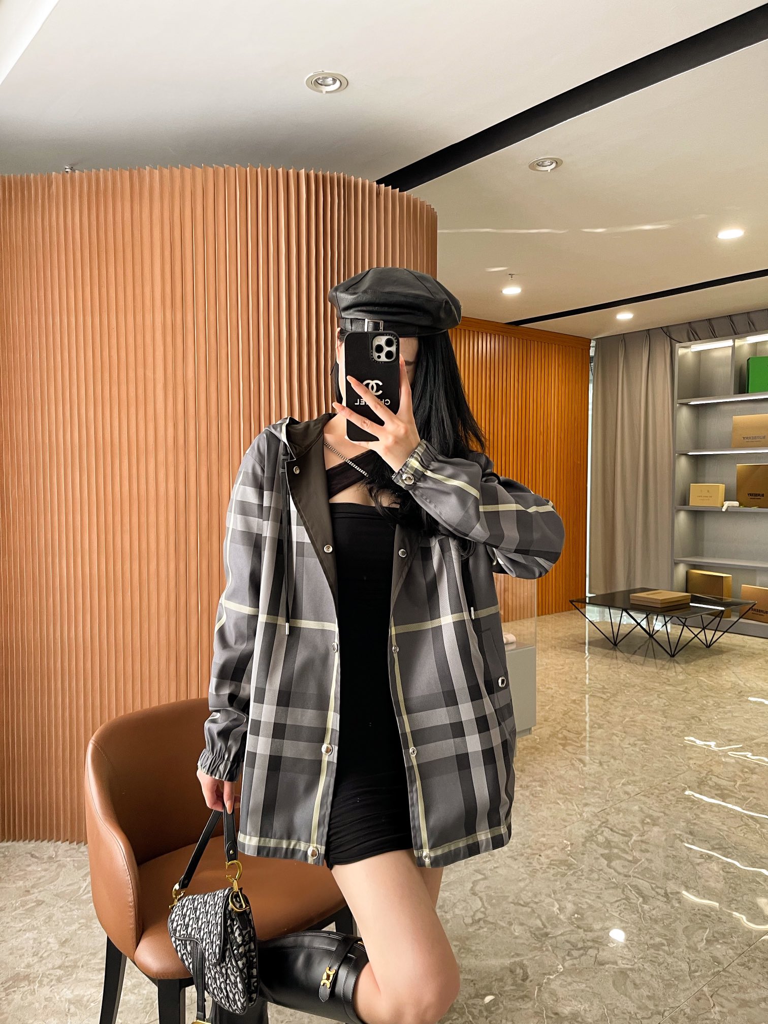 NO:782509,Actual shot of model’s upper body, Burberry-clothing,19860909模特上身实拍演绎,博柏利-服装,,Women's clothing