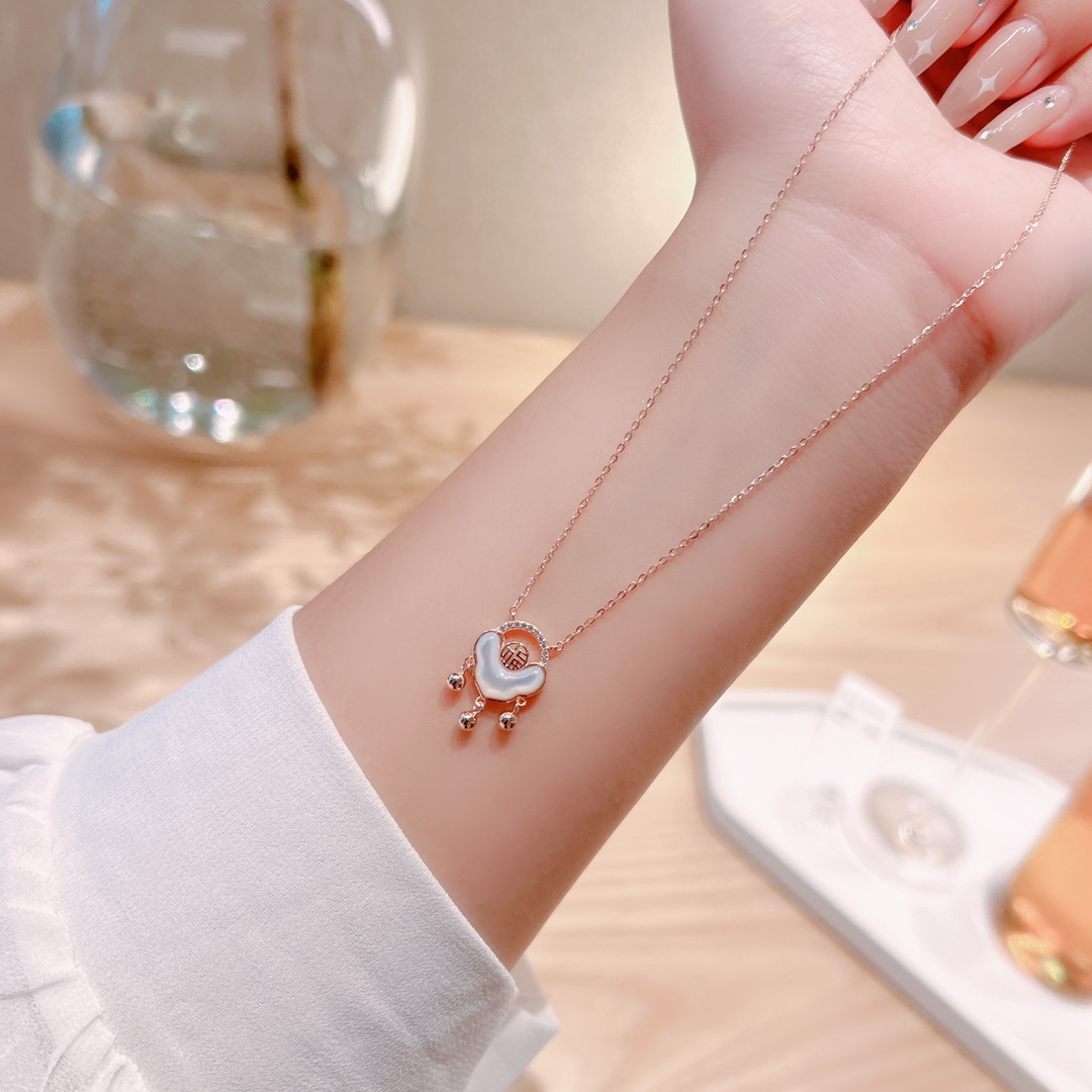 知性的高品質シルバーネックレスシルバー バレンタインデー