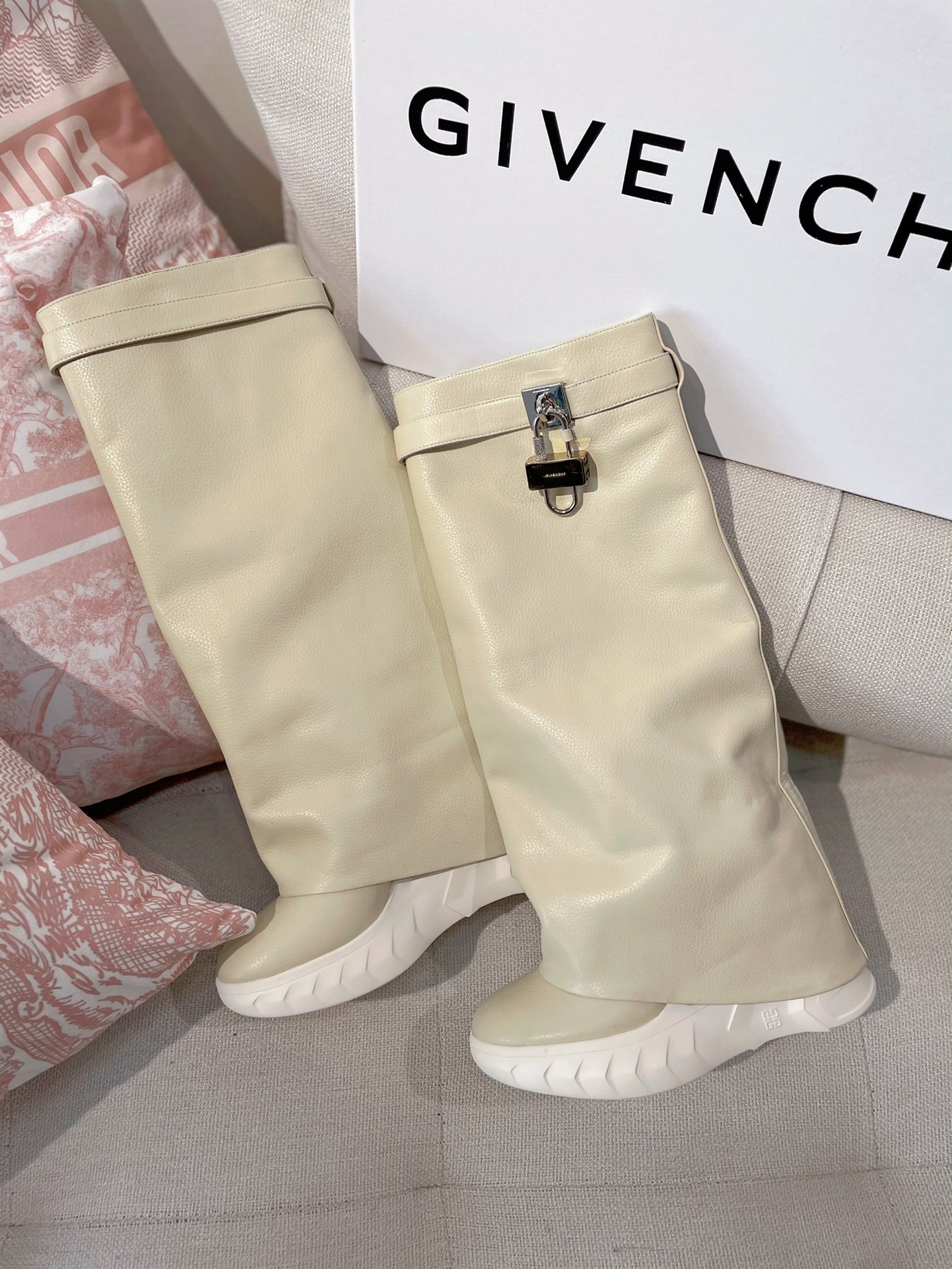 [Givenchy Women