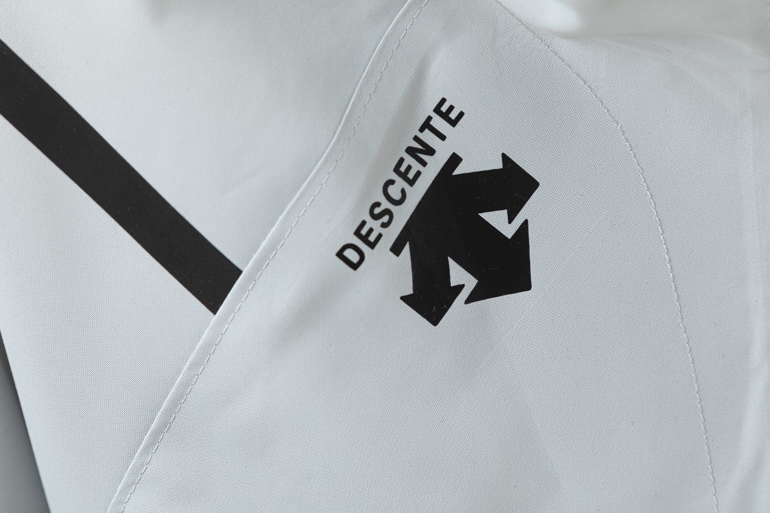 XDJ 1981 Outdoor Assault Suit: Lightweight, Water-Repellent, Aerobic Flexibility, Stylish, Durable. - 图片 5