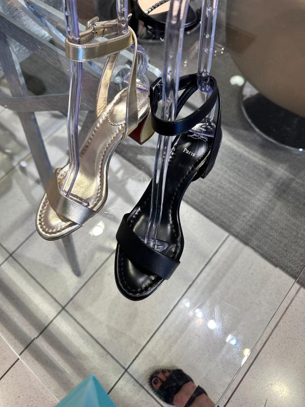 NO:100101,High-end custom sandal classic series!  H8.5Cm, size 34-42. Customized non-return or exchange official website synchronization. L39151 black cowhide, black sheepskin car footrest. Standard European code Reference:L39151 Color:black/black Material:patent Lining:goat leather Heel height:8.5Cm Sole:leather sole Size:EU 34-42 (US 4-11):,,christian louboutin,sandals,cowhide,sheepskin19860909高端订制 凉鞋精典款系列！ H8.5Cm,尺码34-42码.订制不退不换官网同步.L39151黑色牛皮,黑羊皮里车垫脚. 标准欧码 Reference:L39151 Color:black/black Material:patent Lining:goat leather Heel heigh:8.5Cm Sole:leather sole Size:EU 34－42（US 4一11) :,,christian louboutin,sandals,cowhide,sheepskin,Women's Shoes