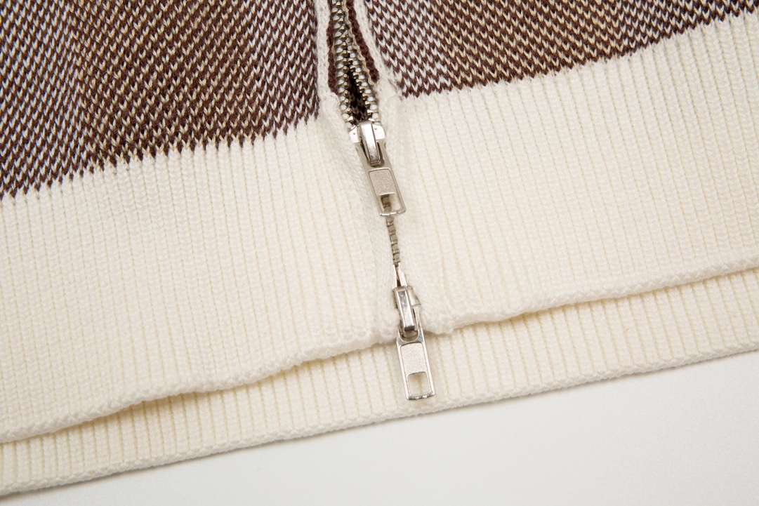 Burberry Barbara Zipper Poncho: Luxurious Wool, High-Quality, Easy to Wear, Age-Defying Style. - 图片 7