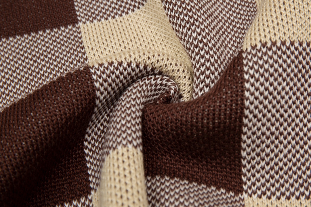 Burberry Barbara Zipper Poncho: Luxurious Wool, High-Quality, Easy to Wear, Age-Defying Style. - 图片 9
