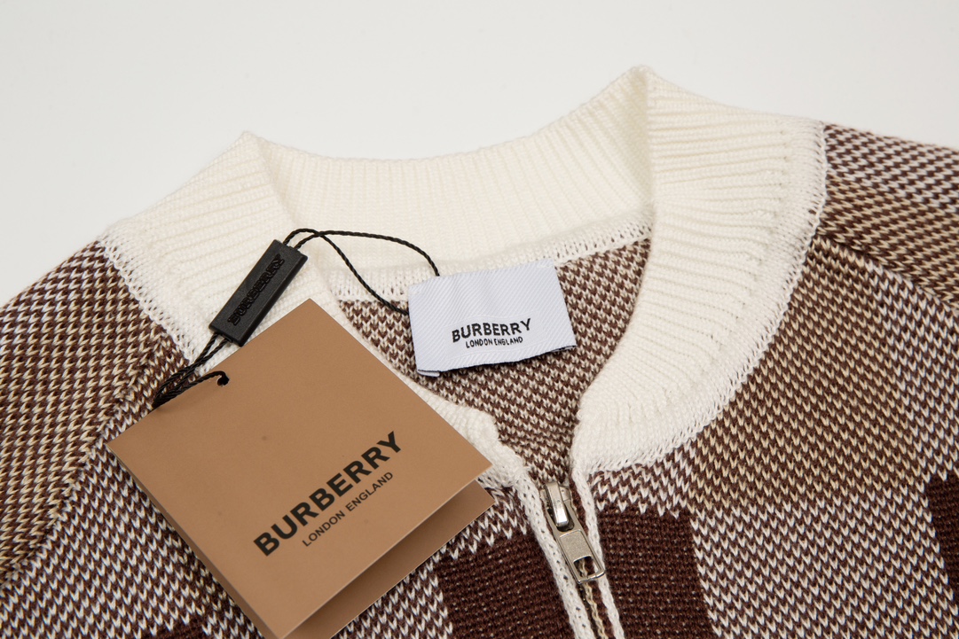 Burberry Barbara Zipper Poncho: Luxurious Wool, High-Quality, Easy to Wear, Age-Defying Style. - 图片 3