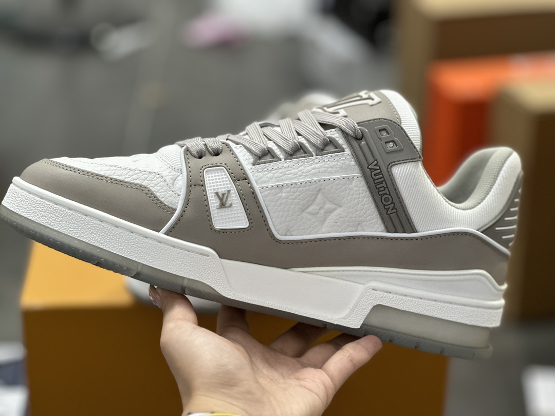 Louis Vuitton 路易威登 LV Trainer 板鞋灰白