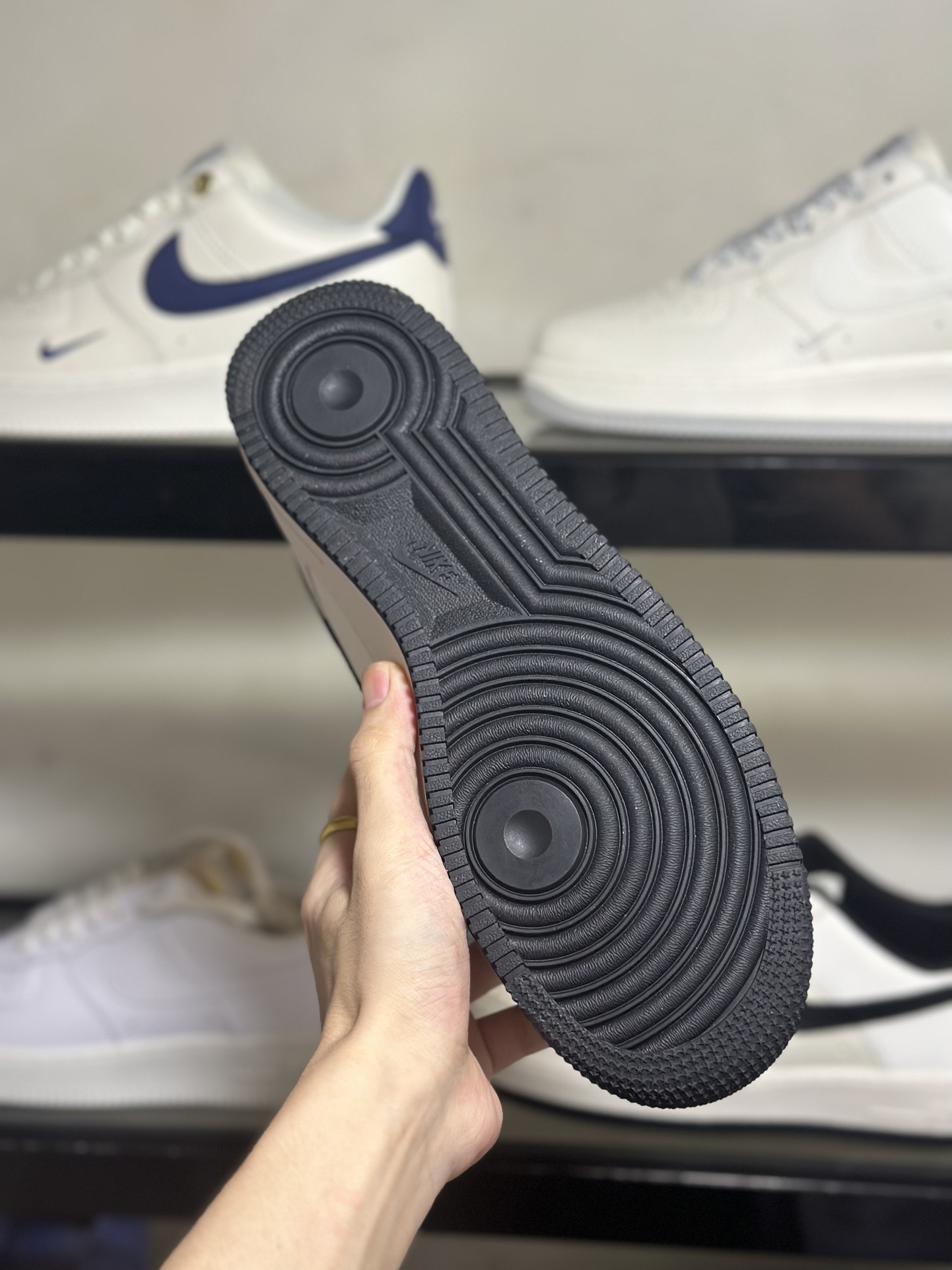 海外限量发售！公司级NIkeAirF