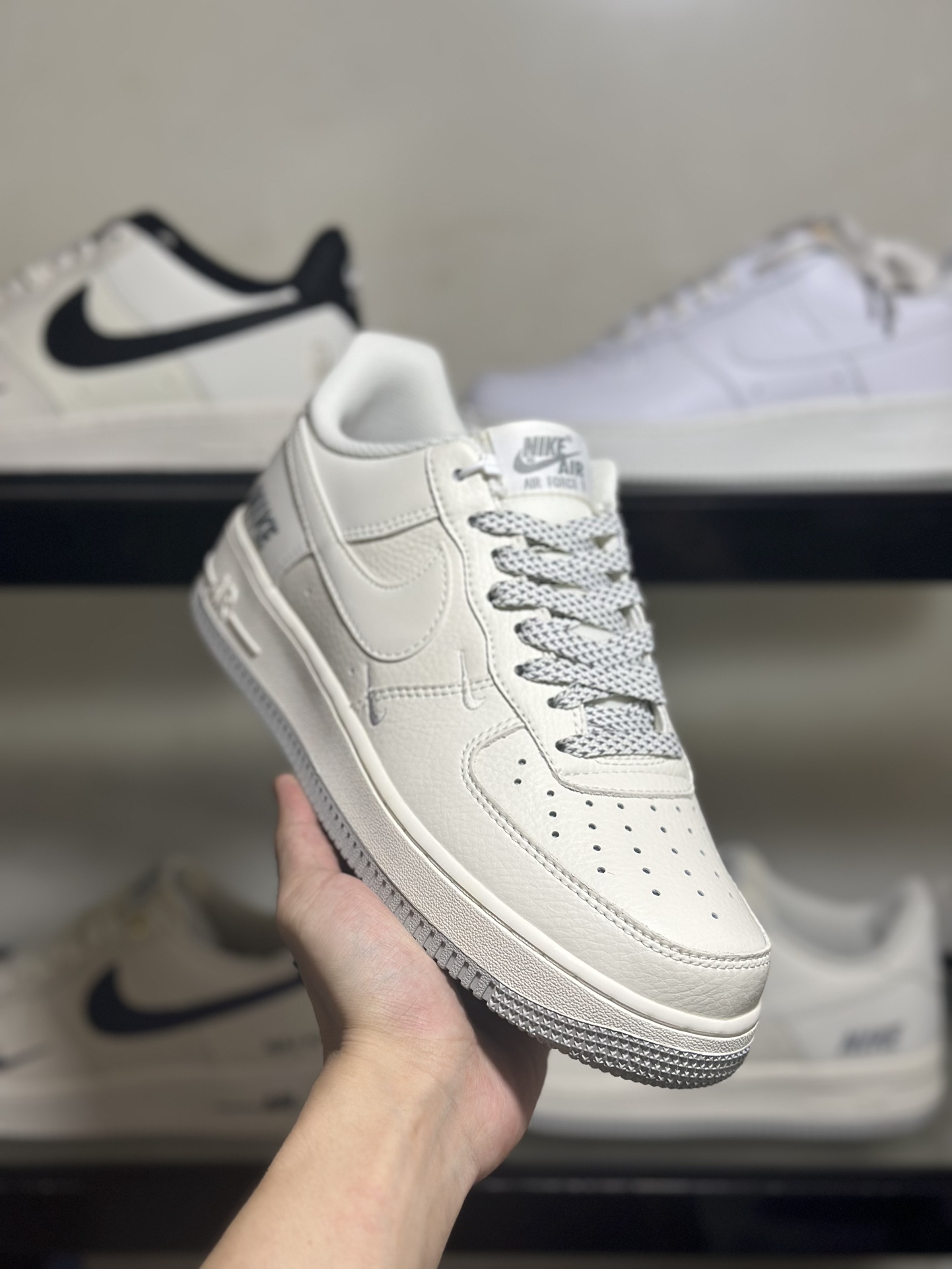 NikeAirForce1Low米白