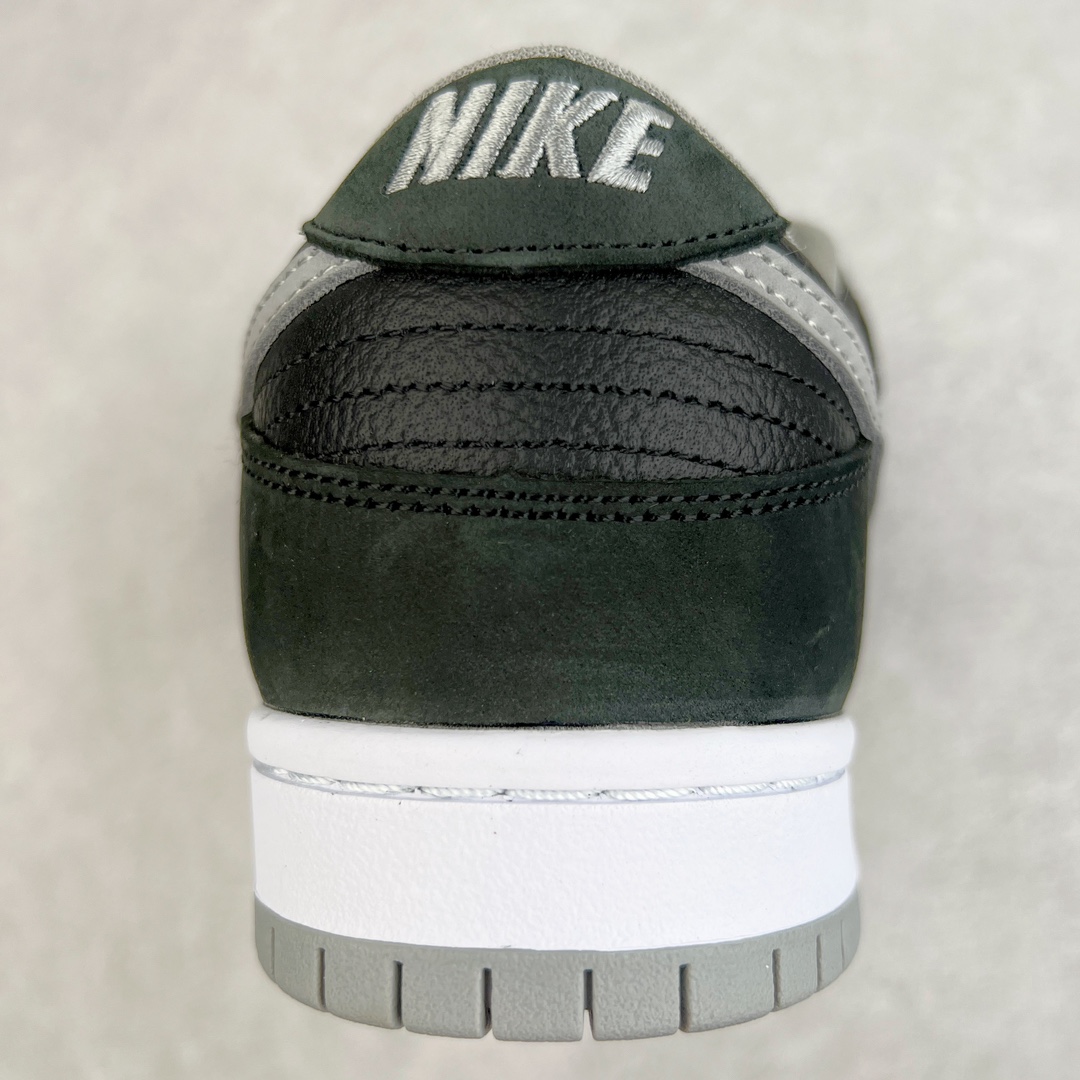 图片[8]-零售💰230 ＃LJ渠道版福利‼NK SB Dunk Low J-Pack \”Shadow\” 影子灰 货号：BQ6817-007 零售首选 真正的匠心工艺 复刻圈巅峰产物 独家原厂航空铝磨具打磨大底 鞋头坡度极致还原 原盒原配 圈内天花板工艺 原厂冲刀 超高清洁度 全鞋零毛边皮料切割 全套原楦原模倾力打造完美版型 采用原厂百宏鞋带以及原厂百宏织唛舌标 内标可供原厂几率过验 原厂中底布黄色点胶 原厂中底布拉帮走线遵循公司 SIZE：36 36.5 37.5 38 38.5 39 40 40.5 41 42 42.5 43 44 44.5 45 46 47.5 编码：by2936030-运动鞋