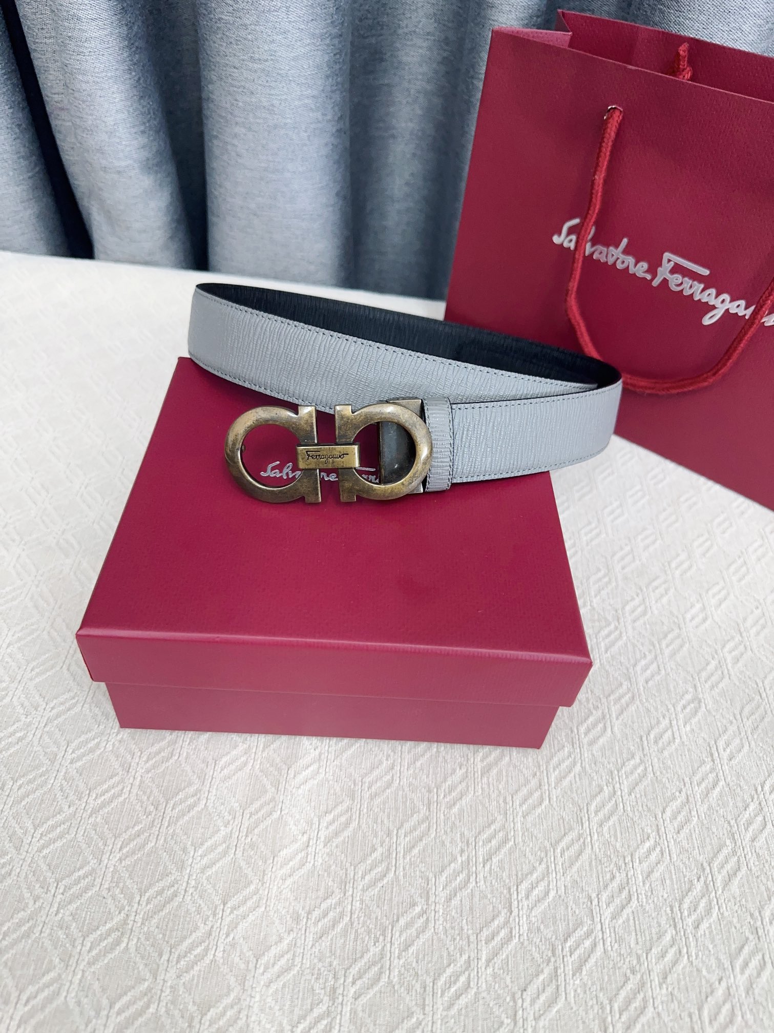 Feragamo Oxen Skin Belt with Chip Swipe Code and NFC Sensorium Support. - 图片 2