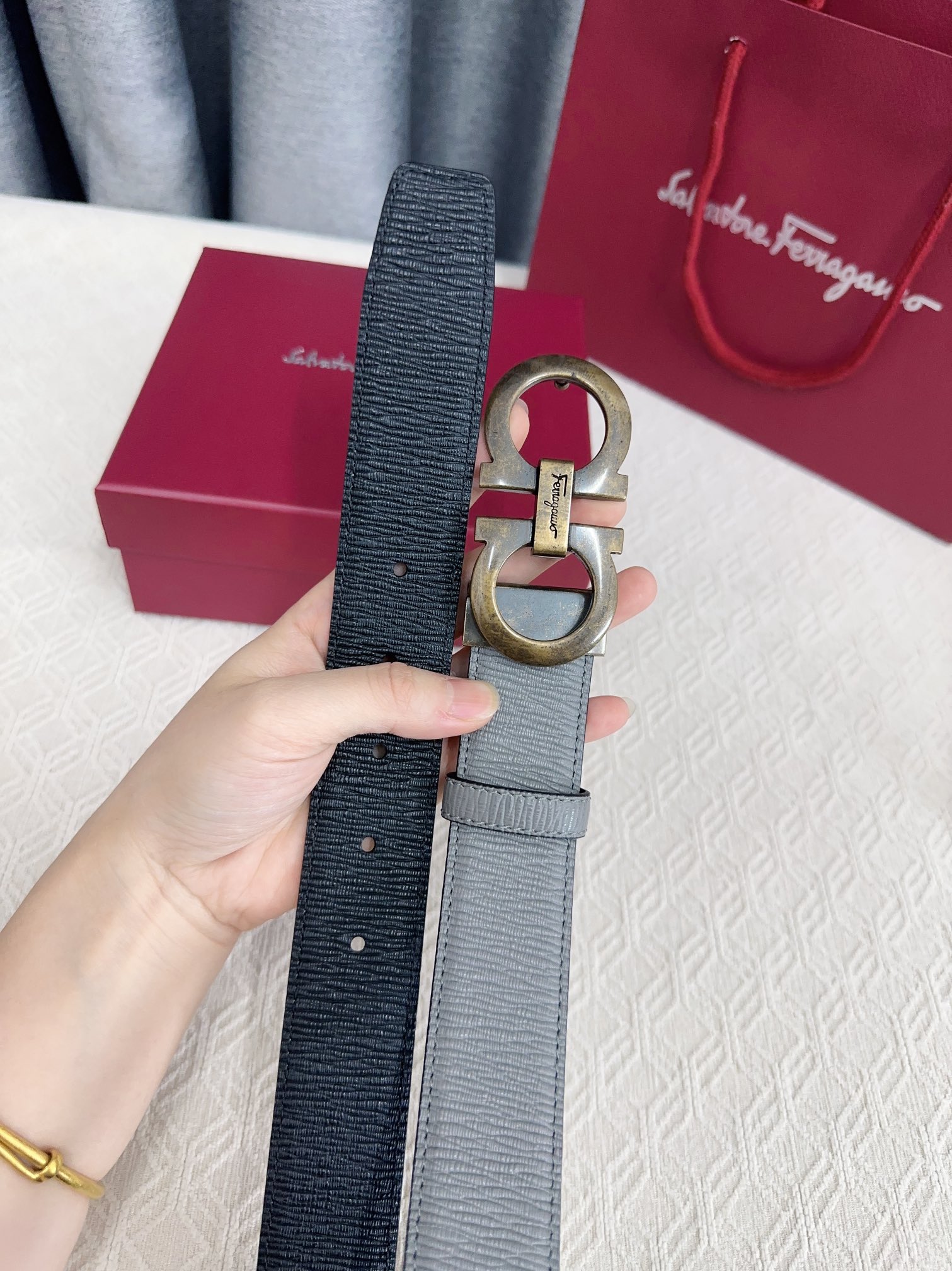 Feragamo Oxen Skin Belt with Chip Swipe Code and NFC Sensorium Support. - 图片 6