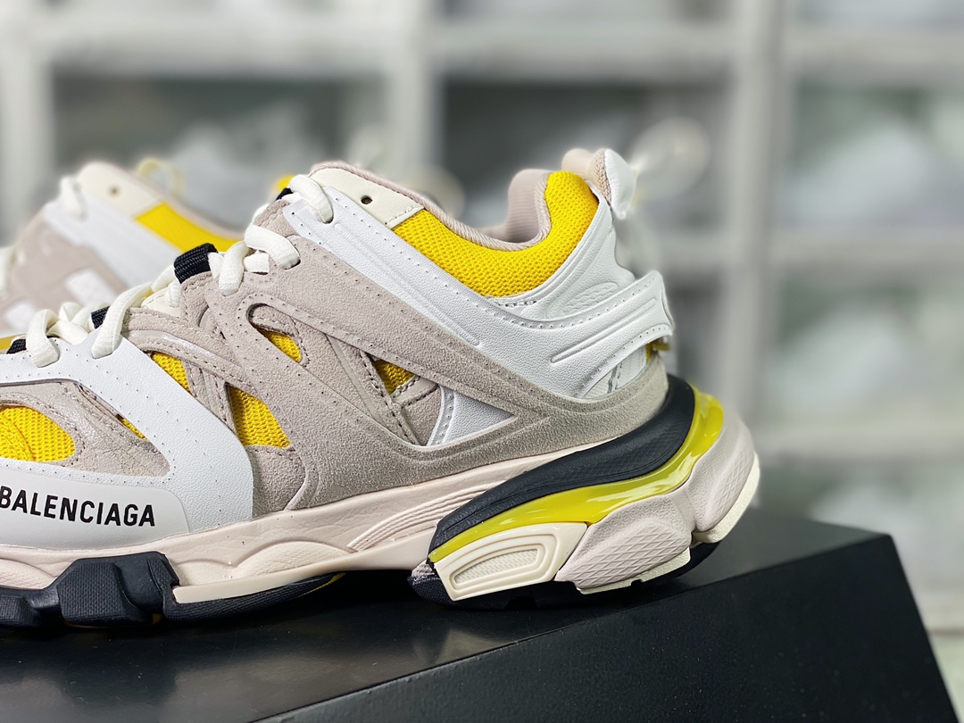 500 巴黎世家BALENCIAGA Track Trainers 3.0代复古野跑姥爹慢跑鞋“浅卡其黄白黑”542436 W1ST3 0258