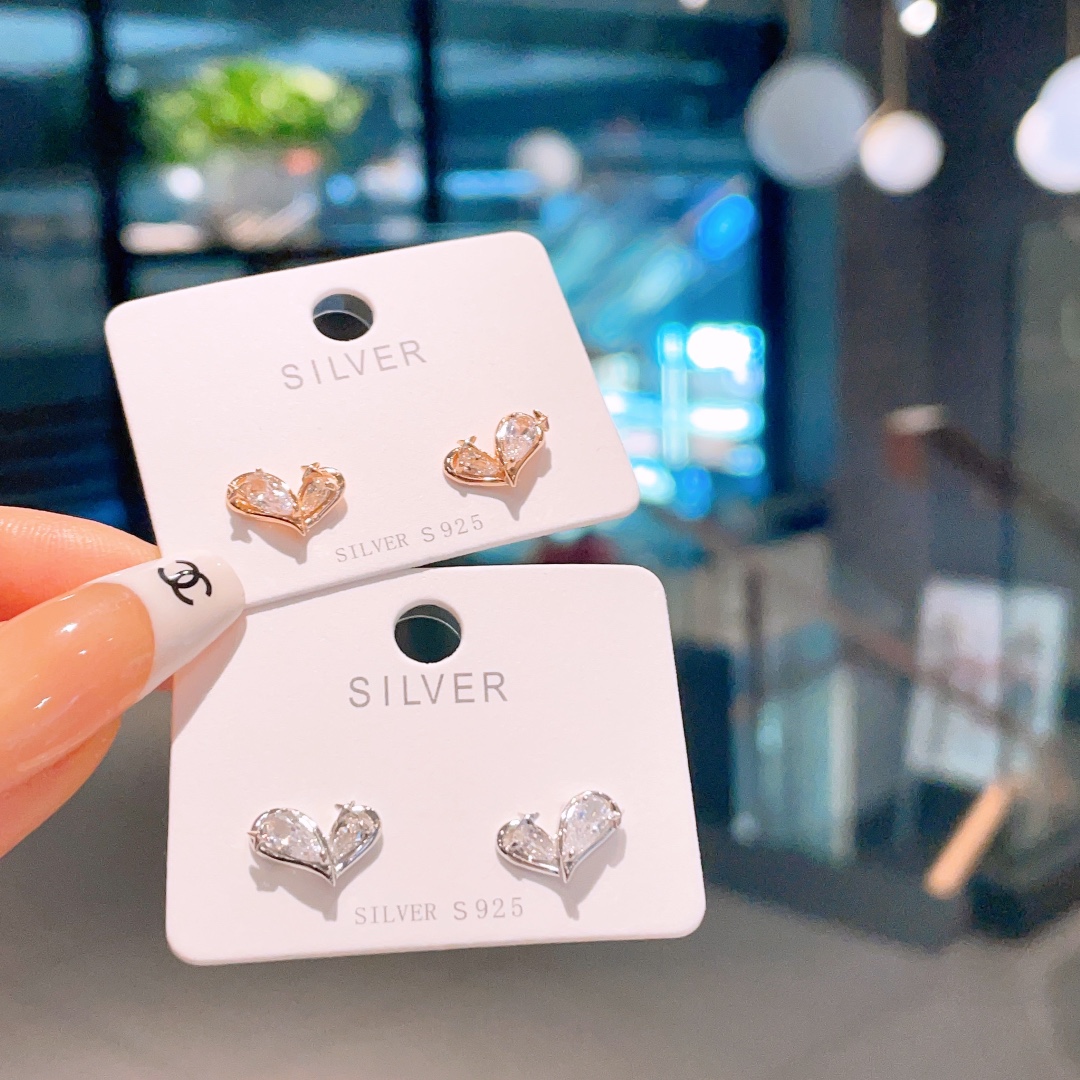 優しい高品質シルバーイヤリングシルバー 卒業