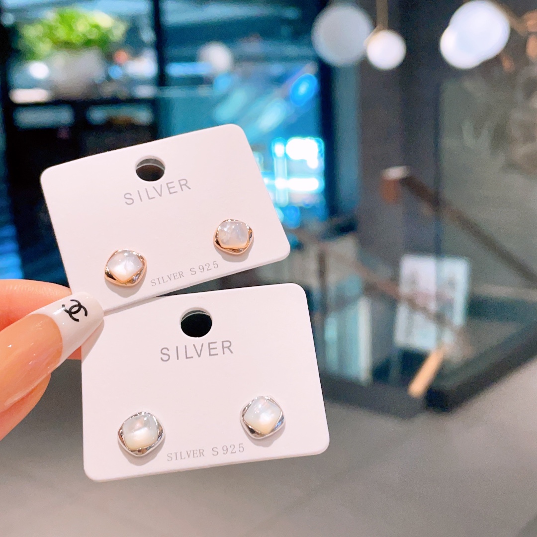 繊細S925スターリングシルバーイヤリングゴールド パーティー