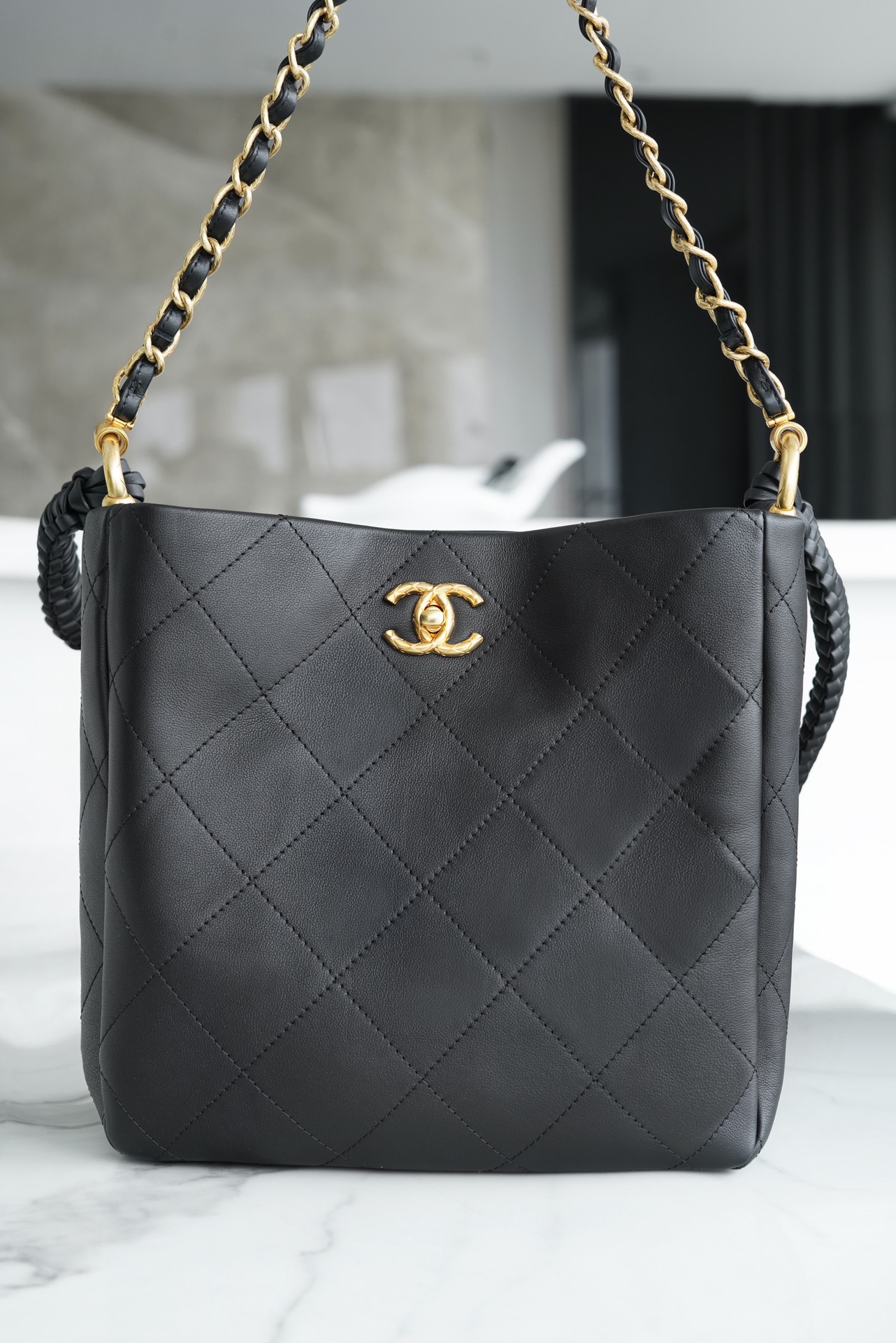 Chanel Crossbody & Shoulder Bags Buy Luxury 2023 
 Black Calfskin Cowhide Chains
