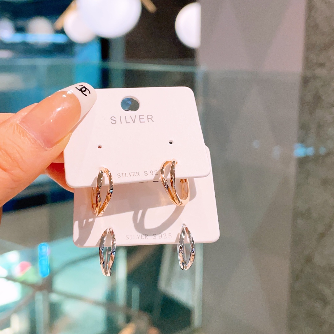 ファッションアレルギー対応シルバーイヤリングシルバー 年次パーティー