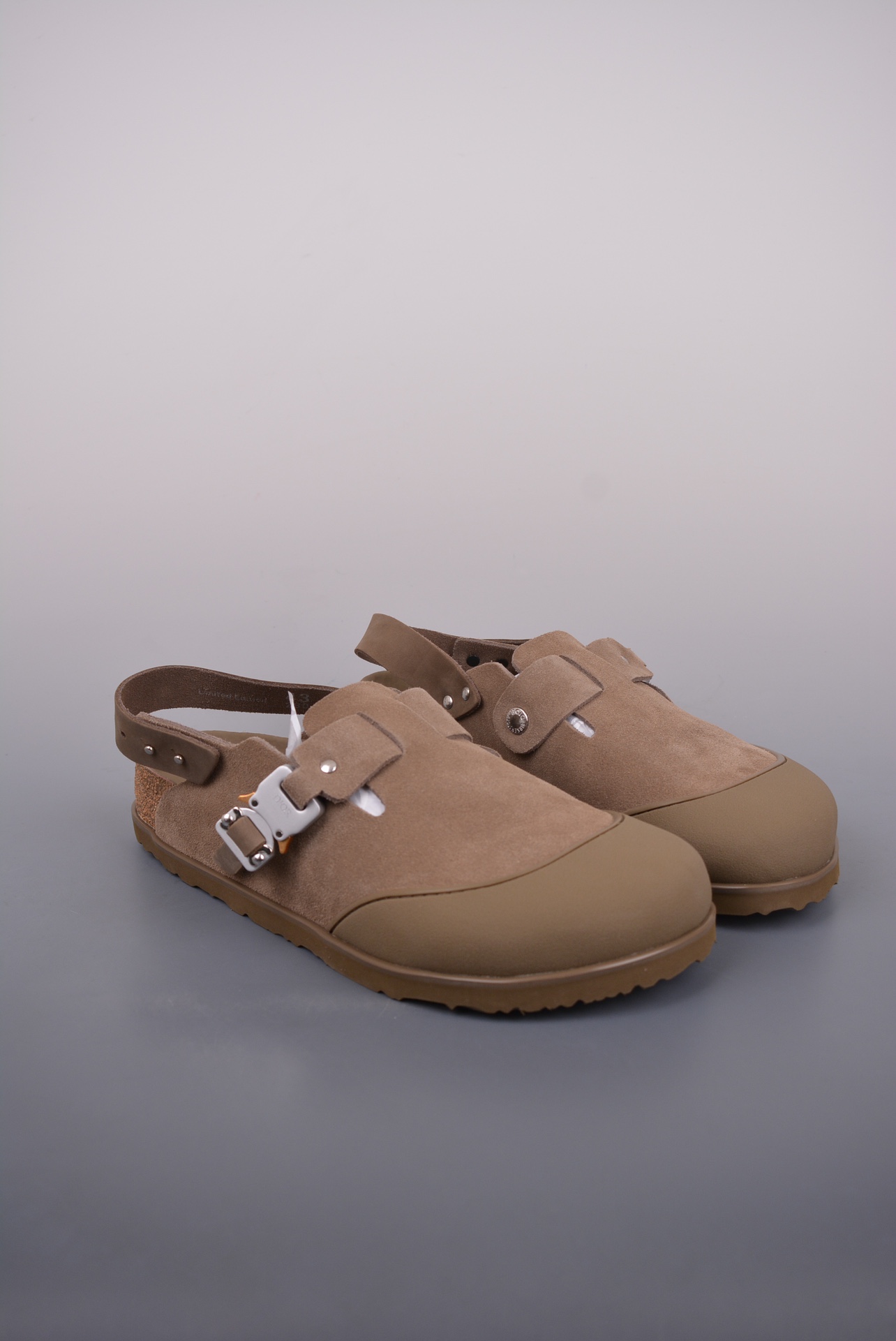 380 迪奥dior 联名x 勃肯birkenstock 机能锁扣设计 神作联名款 1144410NCC