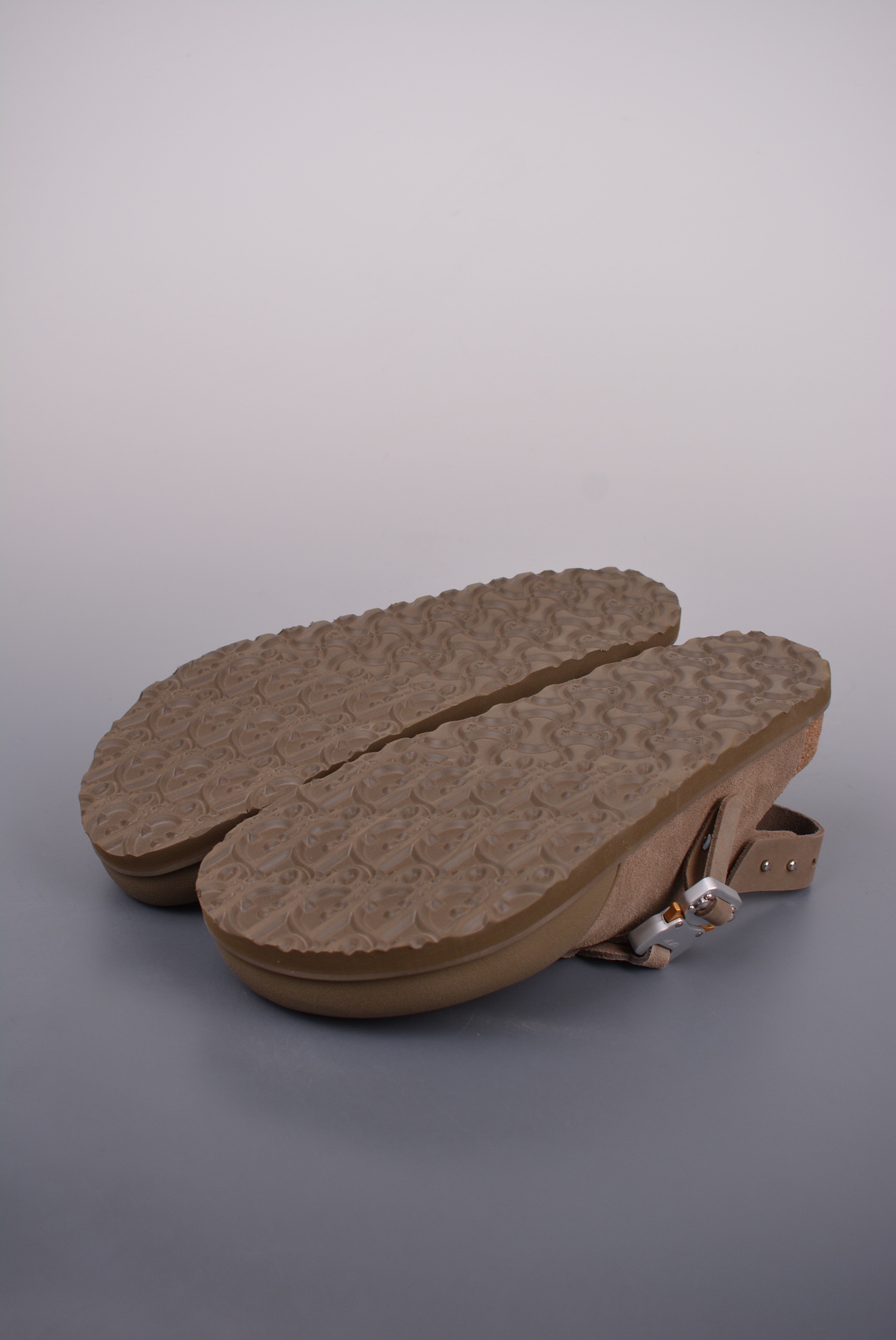 380 迪奥dior 联名x 勃肯birkenstock 机能锁扣设计 神作联名款 1144410NCC