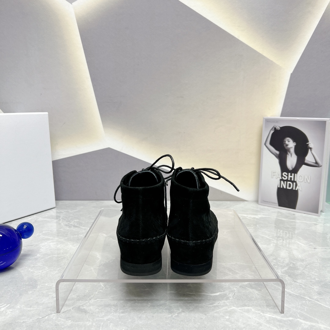 “Monopoly Top Version Shoes: Nordic Design for Year-Round Comfort and Style” - 图片 8