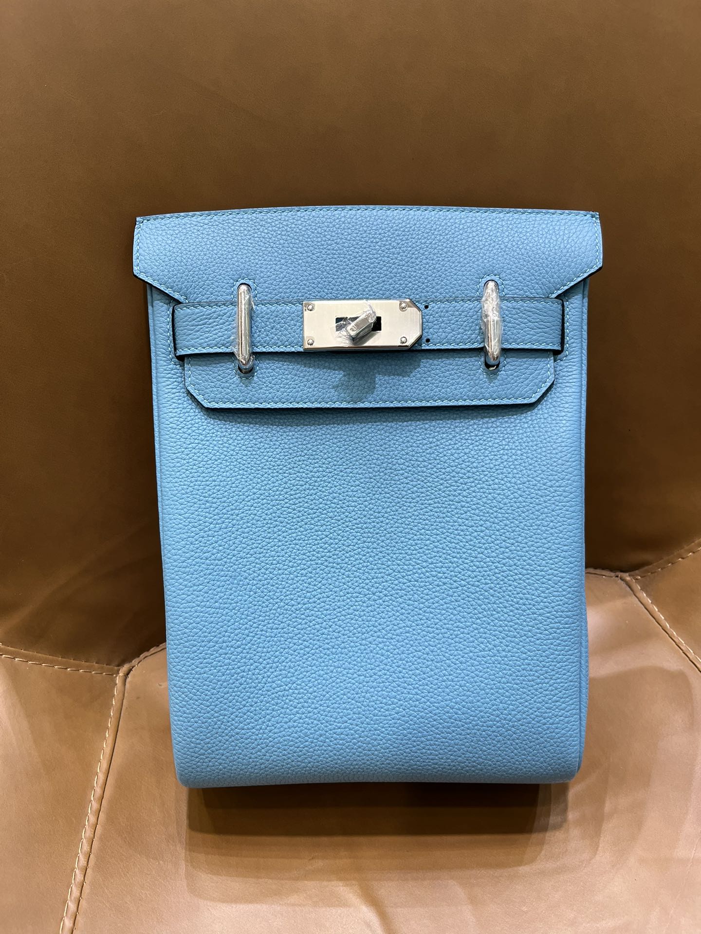 NO:698663,Hac chest bag for men 18cm Original imported Togo leather [Northern Blue] silver buckle Unisex model Counter synchronization Handmade wax thread sewing Pure steel hardware Ready in stock, Hermes, Hermes,19860909男士专用 Hac 胸包 18cm 原厂进口Togo皮【北方蓝】银扣 男女通用款 专柜同步 手工蜡线缝制 纯钢五金 现货,爱马仕,hermes,Hermes,,Bag