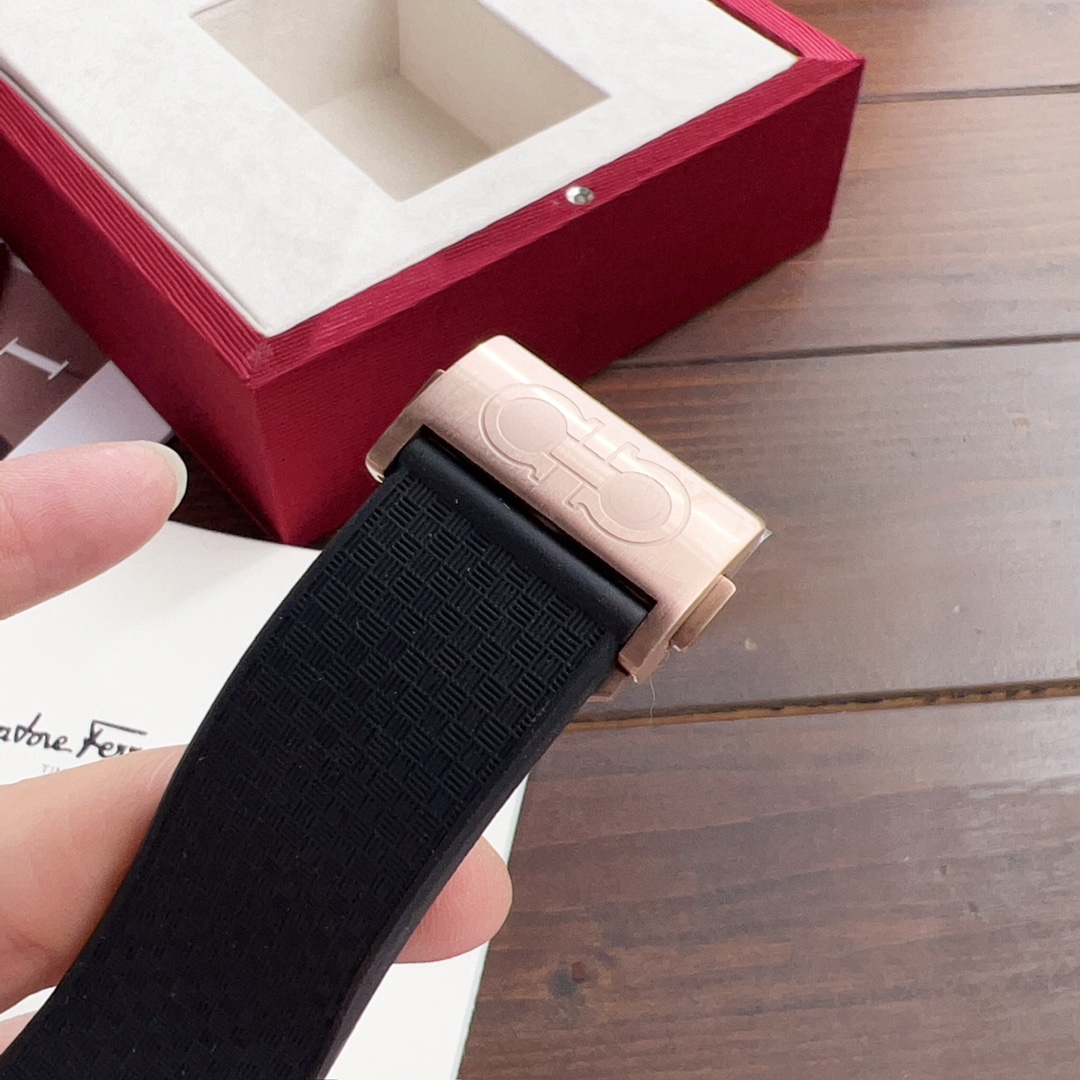 Firagmu’s Ultra-Fast General-Type Couple’s Wristwatch Review: Features, Price, and Durability - 图片 4