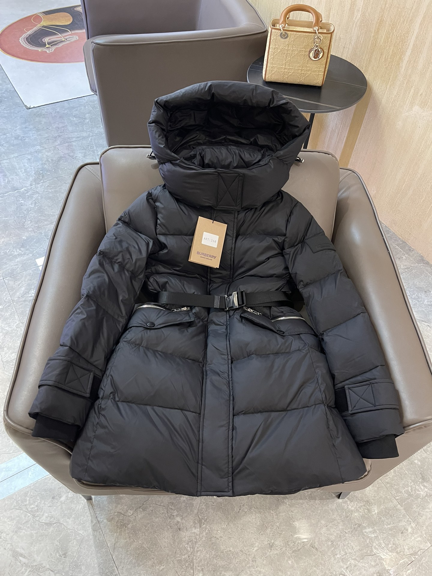 2023 Perfect Replica Designer
 Burberry Clothing Down Jacket From China
 Black White Lattice Goose Down