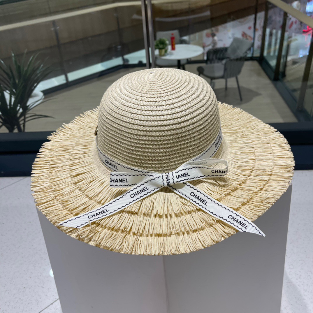 Chanel香奈儿 流苏标大檐草帽 杂志款❤️ 拍照巨好看滴