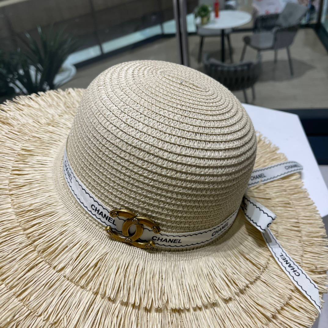 Chanel香奈儿 流苏标大檐草帽 杂志款❤️ 拍照巨好看滴