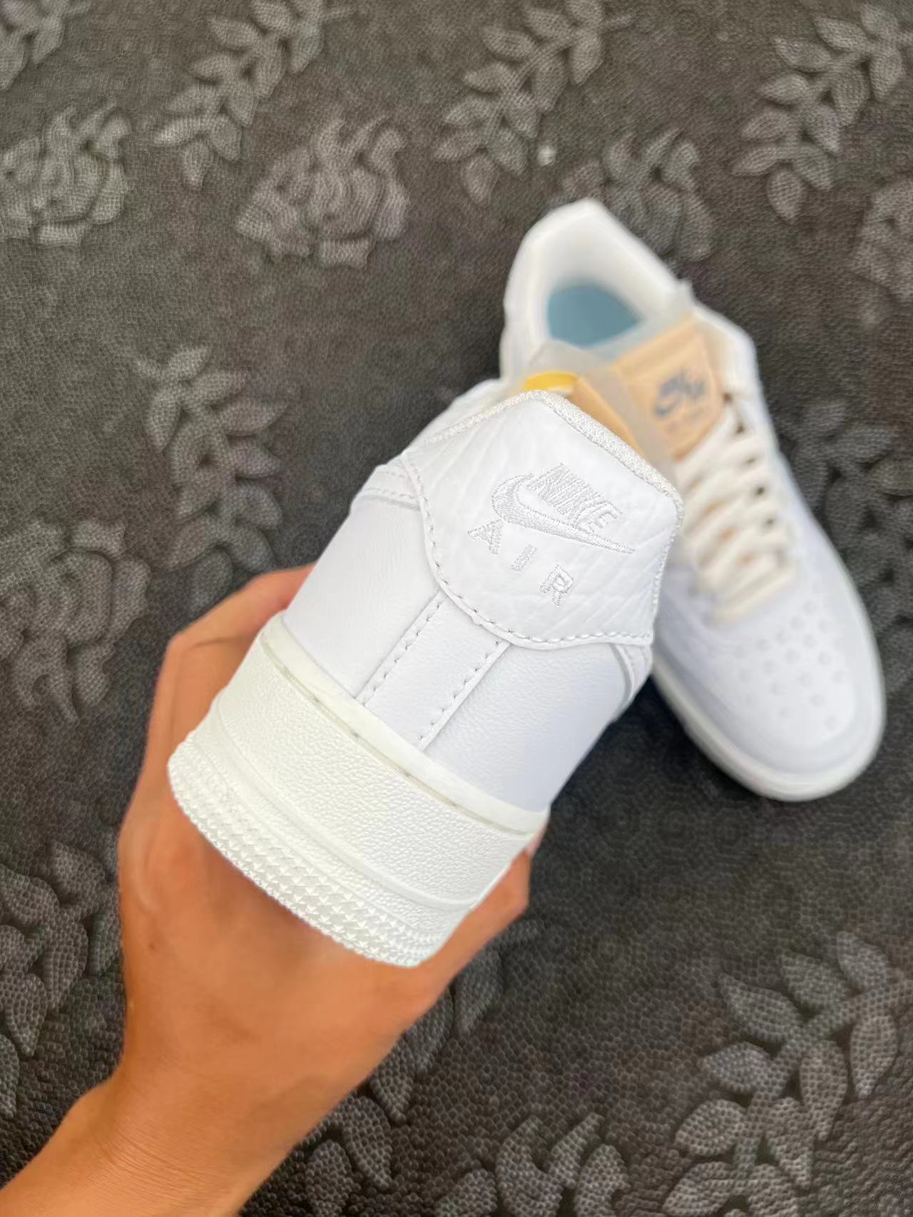 ? Af1空军07款 白配色?