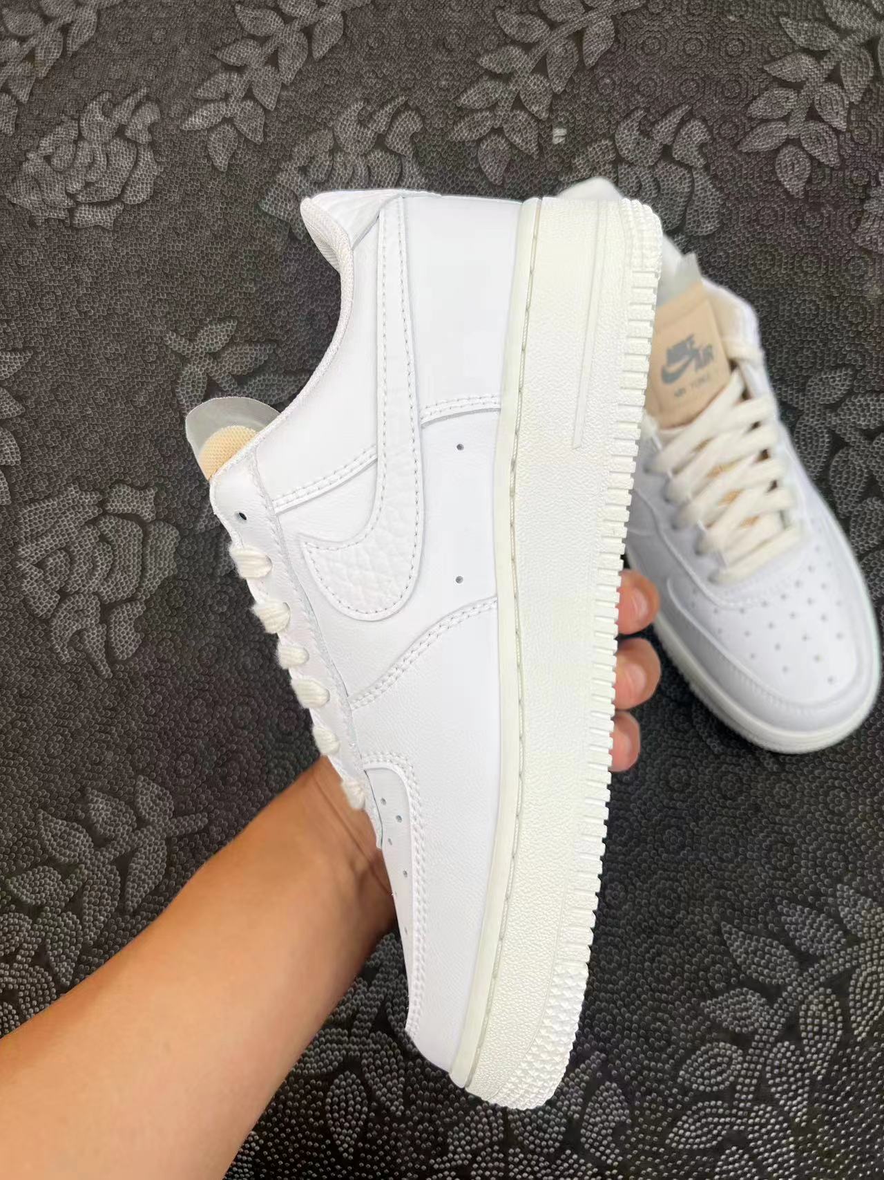 ? Af1空军07款 白配色?